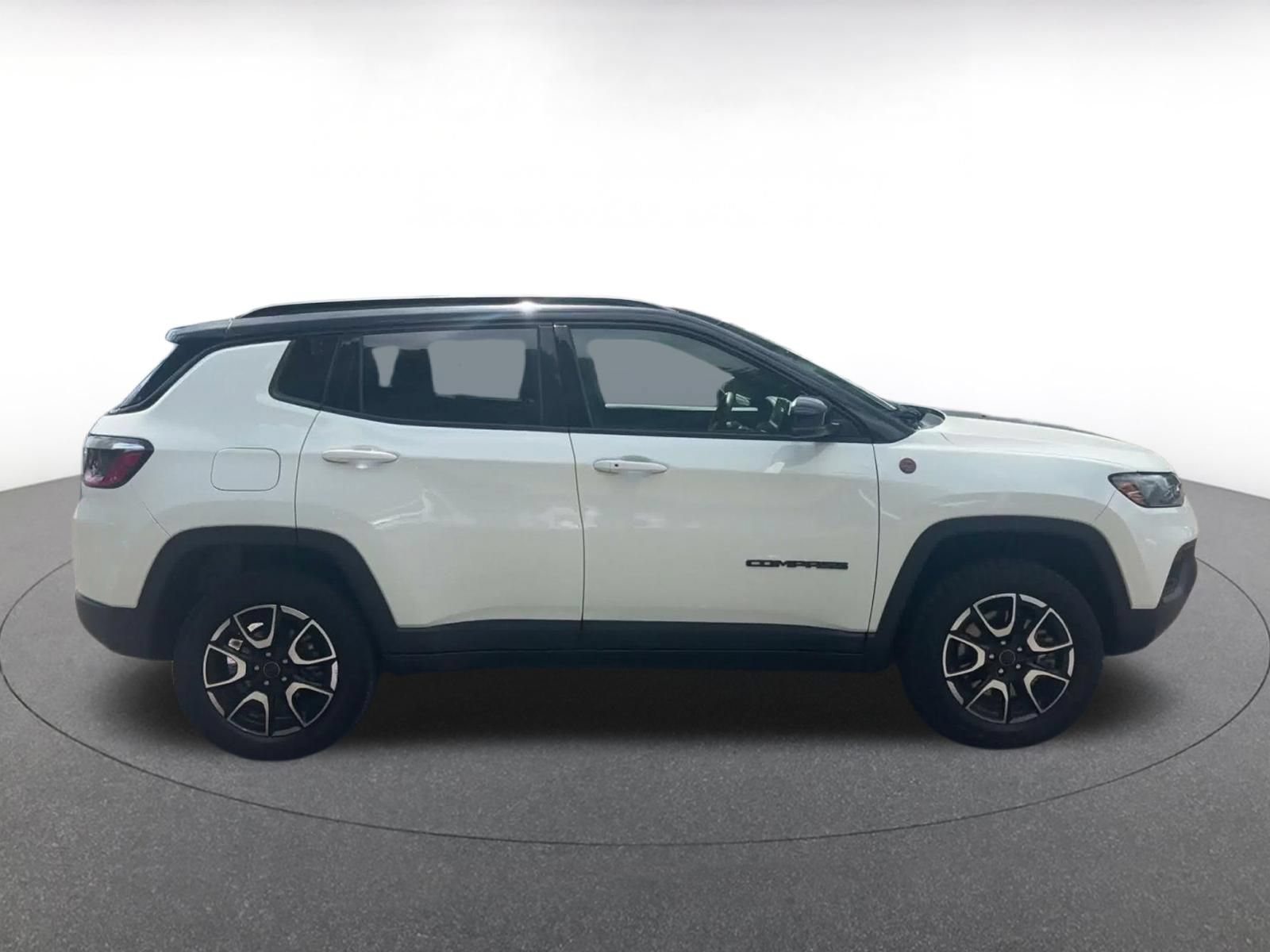 Thumbnail: 2025 Jeep Compass - 15