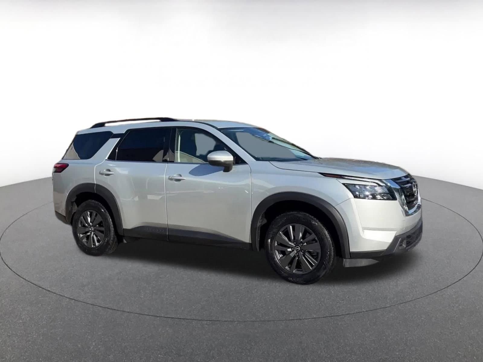 Thumbnail: 2025 Nissan Pathfinder - 2