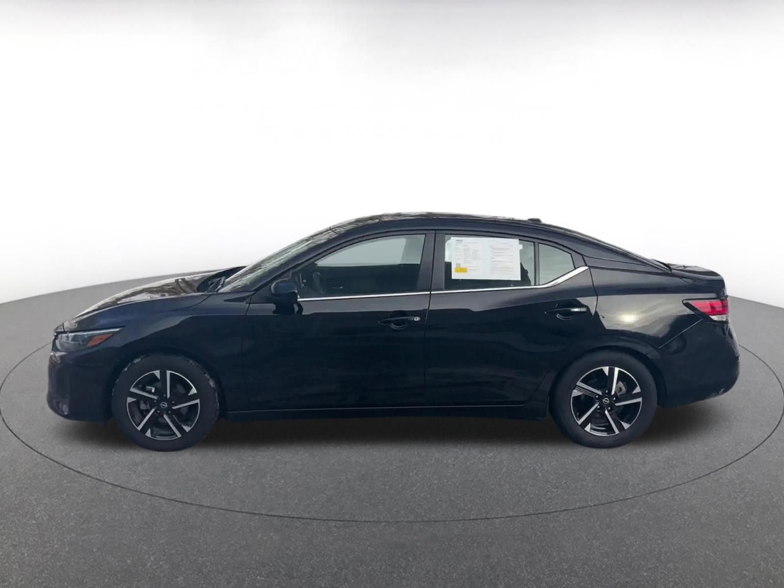 Thumbnail: 2025 Nissan Sentra - 8