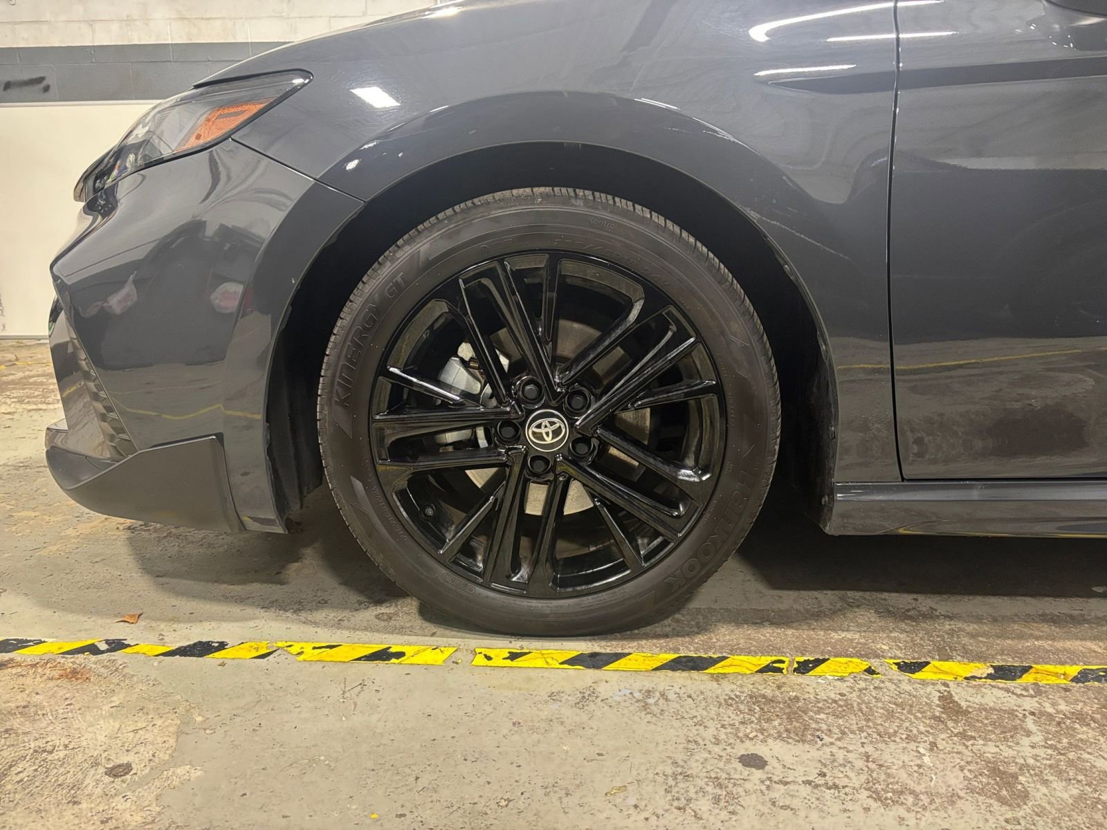 Thumbnail: 2025 Toyota Camry - 30