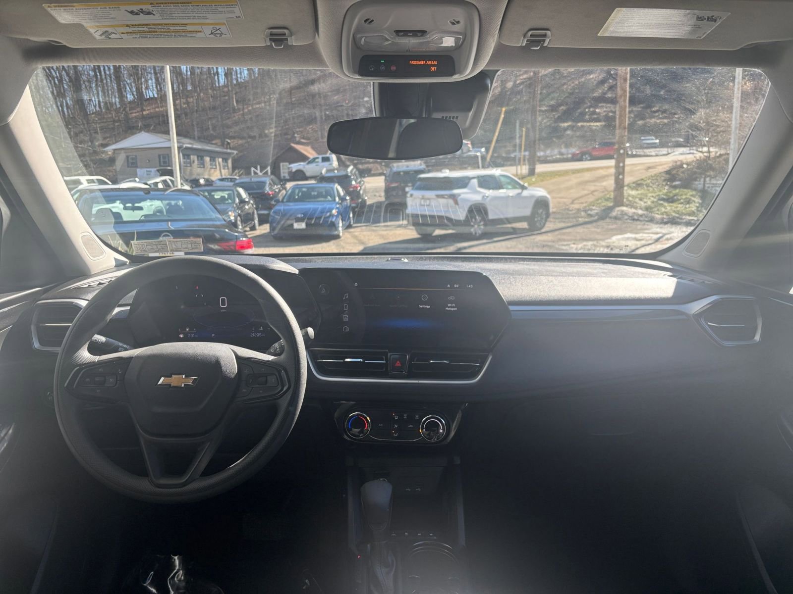 Thumbnail: 2025 Chevrolet TrailBlazer - 32