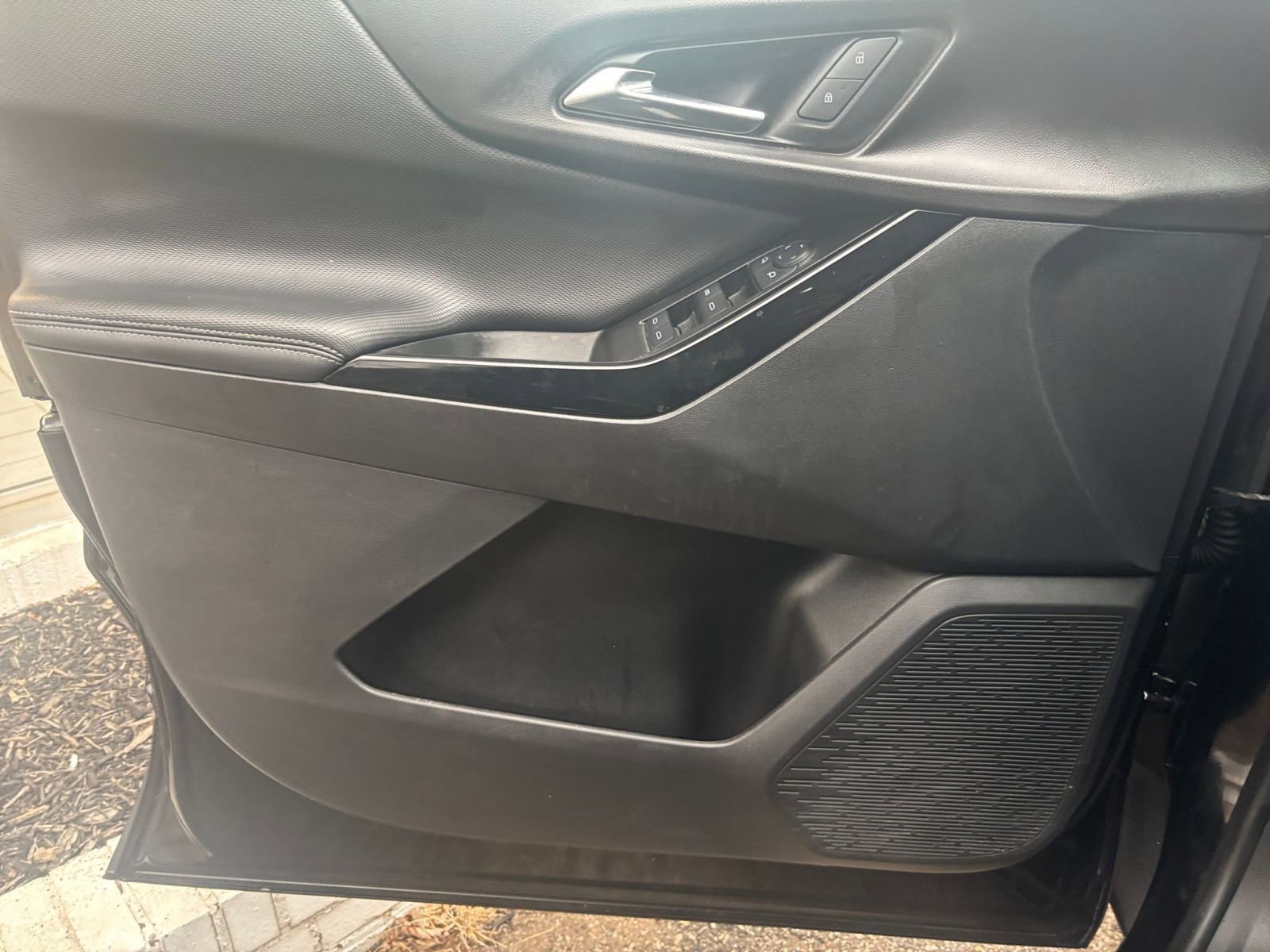 Thumbnail: 2025 Chevrolet Equinox - 18