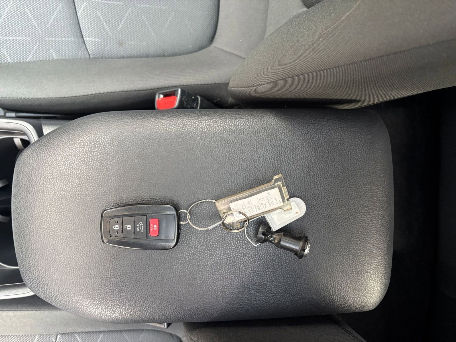 Thumbnail: 2025 Toyota RAV4 - 22