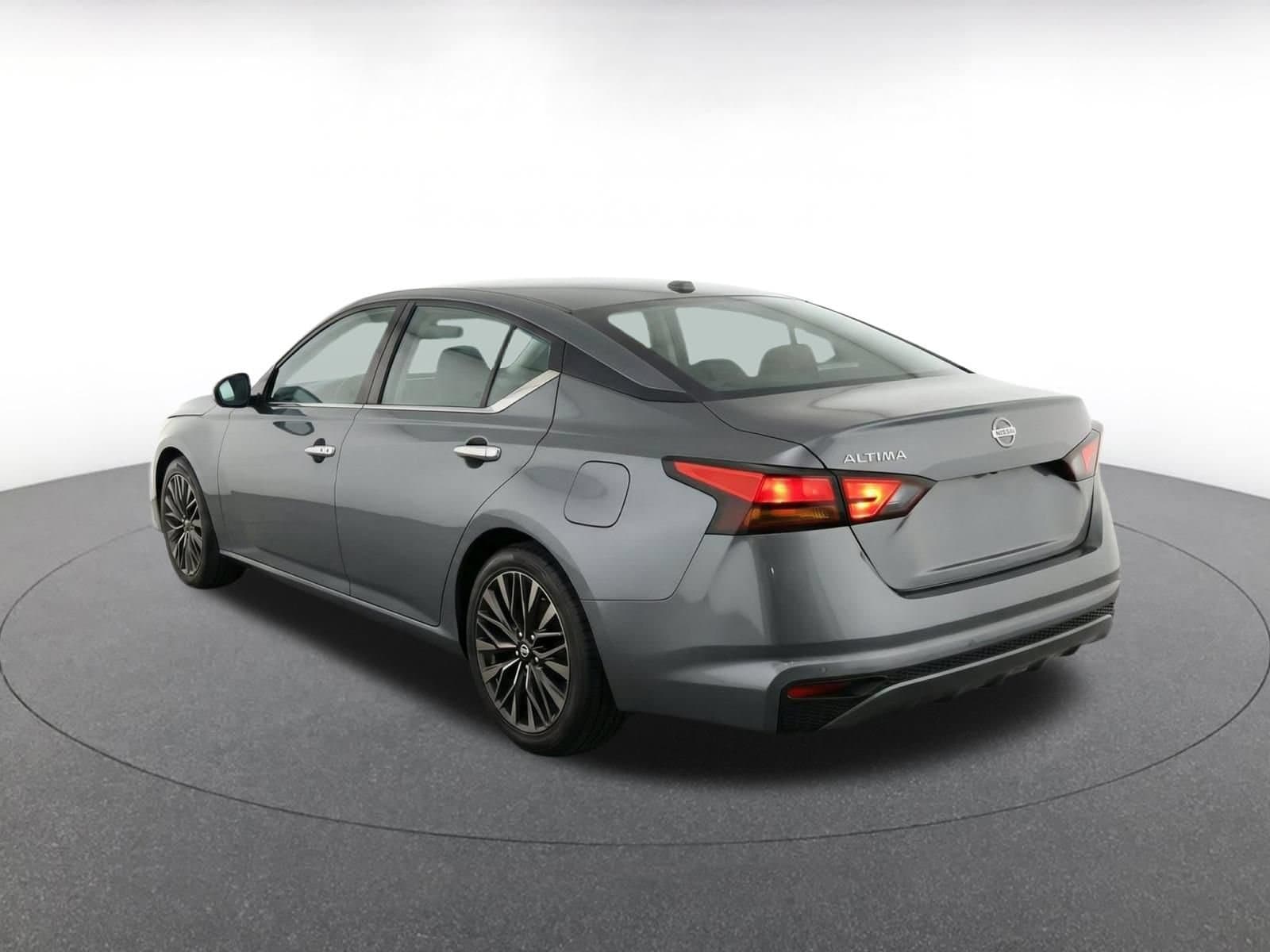 Thumbnail: 2025 Nissan Altima - 7