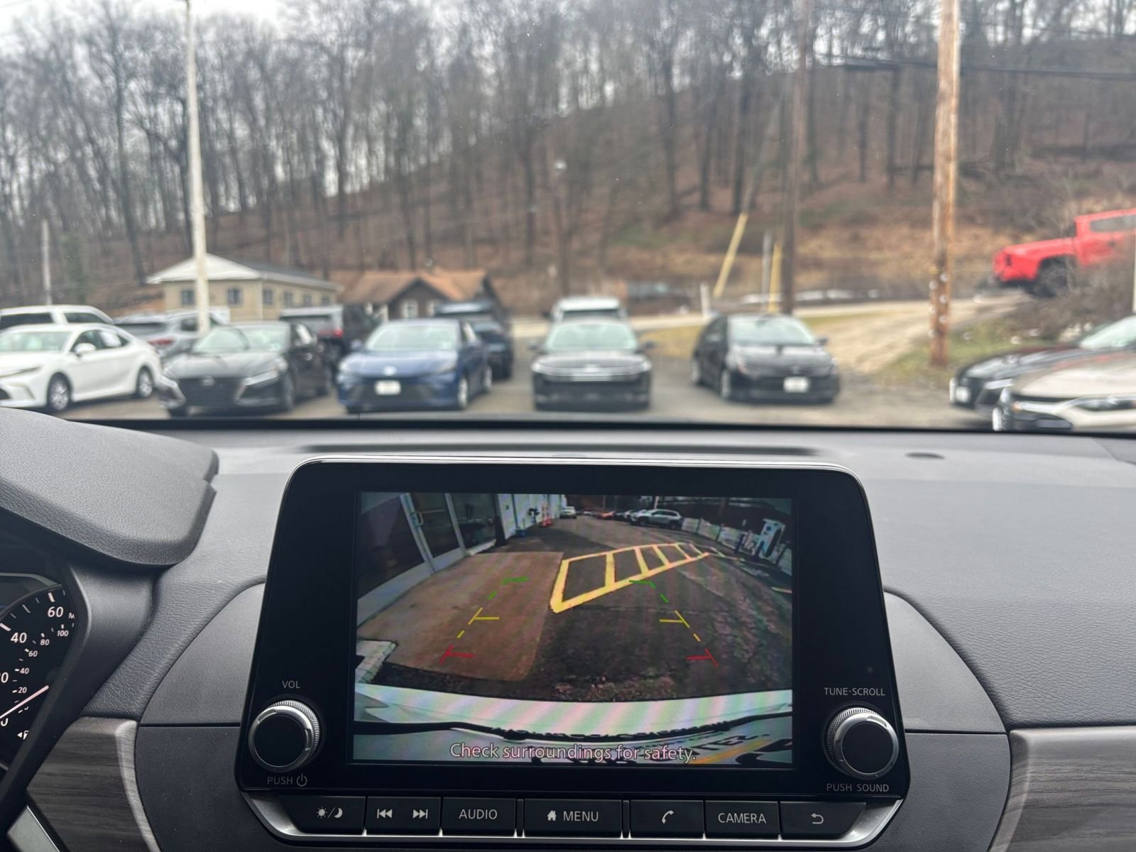 Thumbnail: 2025 Nissan Altima - 25