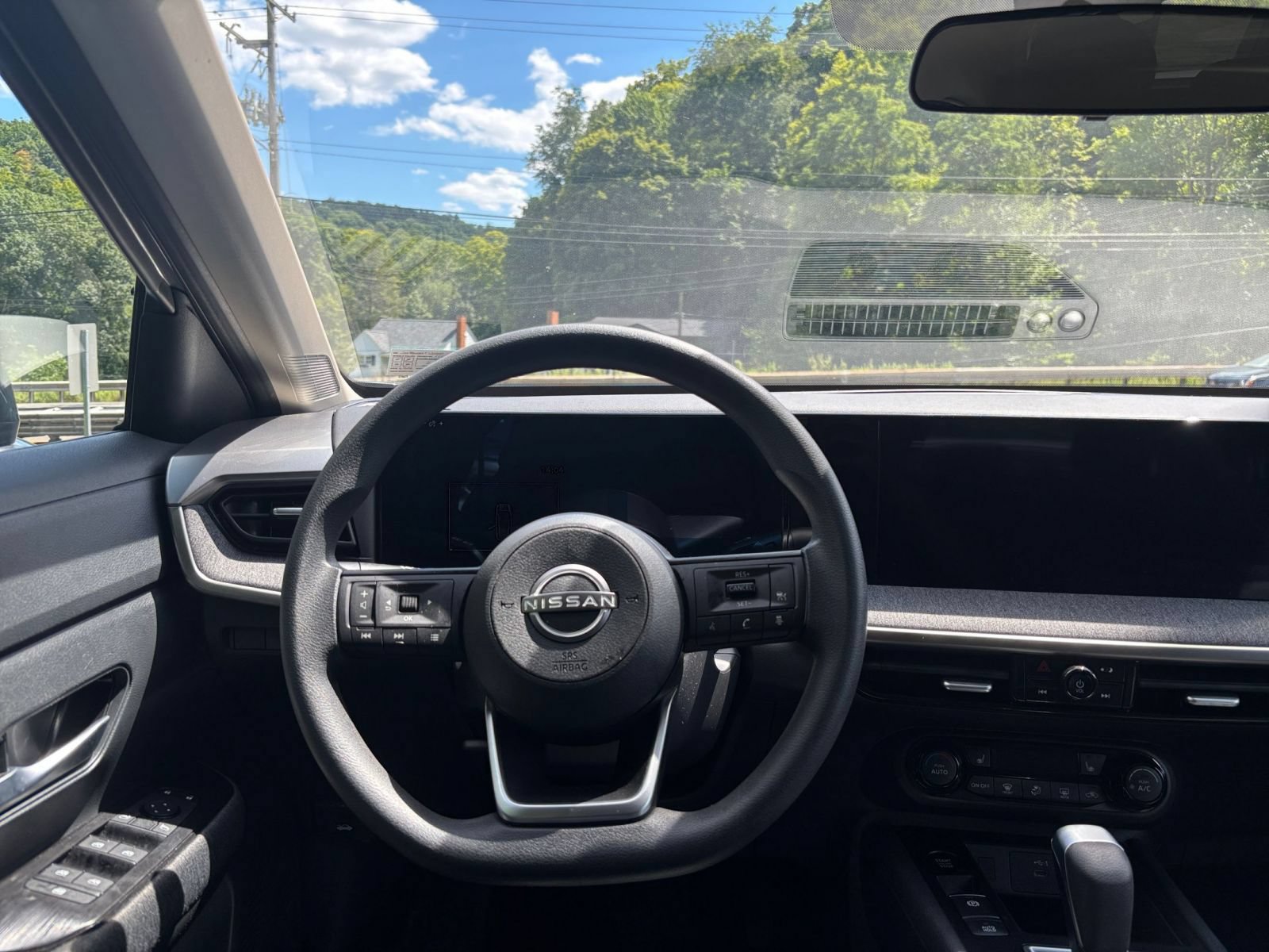 Thumbnail: 2026 Nissan Kicks - 30