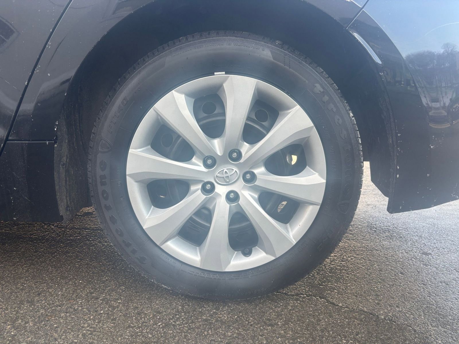 Thumbnail: 2025 Toyota Corolla - 29