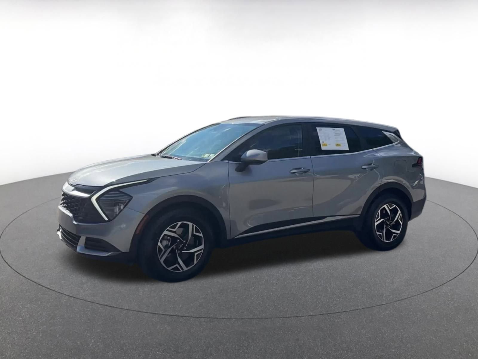 Thumbnail: 2024 Kia Sportage - 8