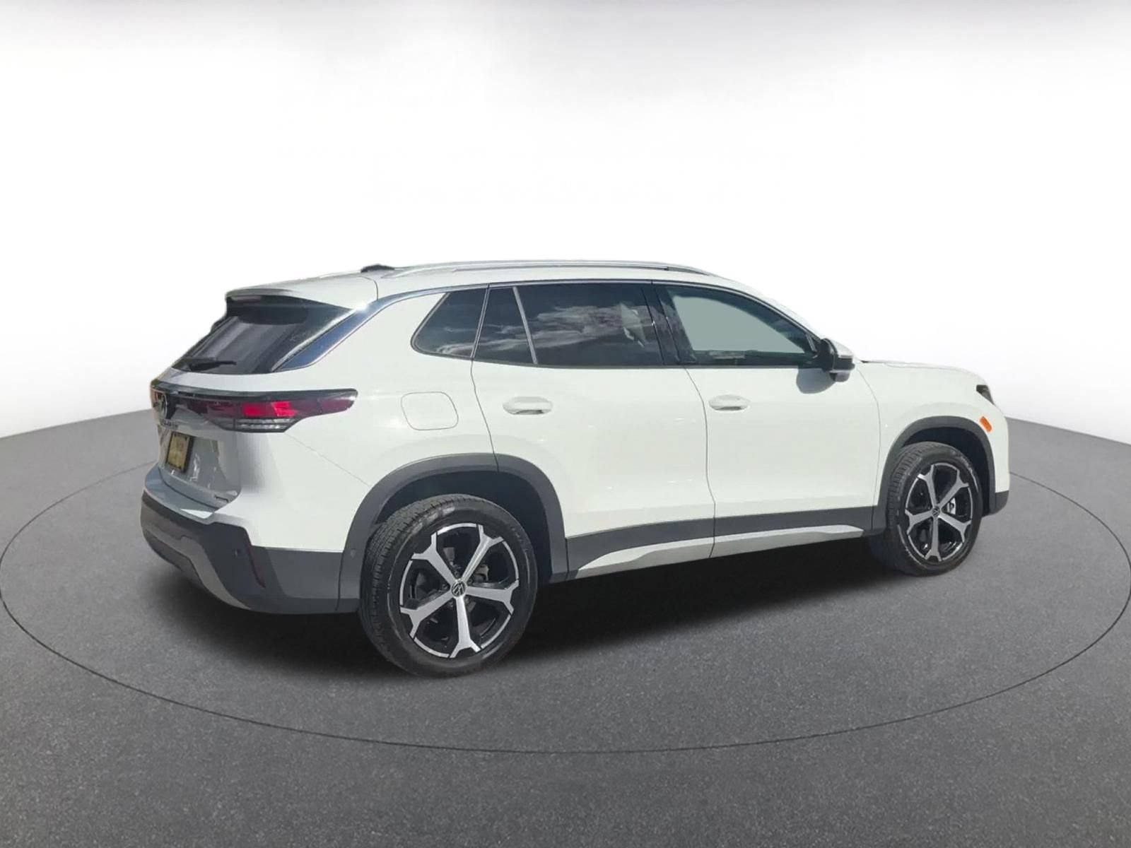 Thumbnail: 2026 Volkswagen Tiguan - 14