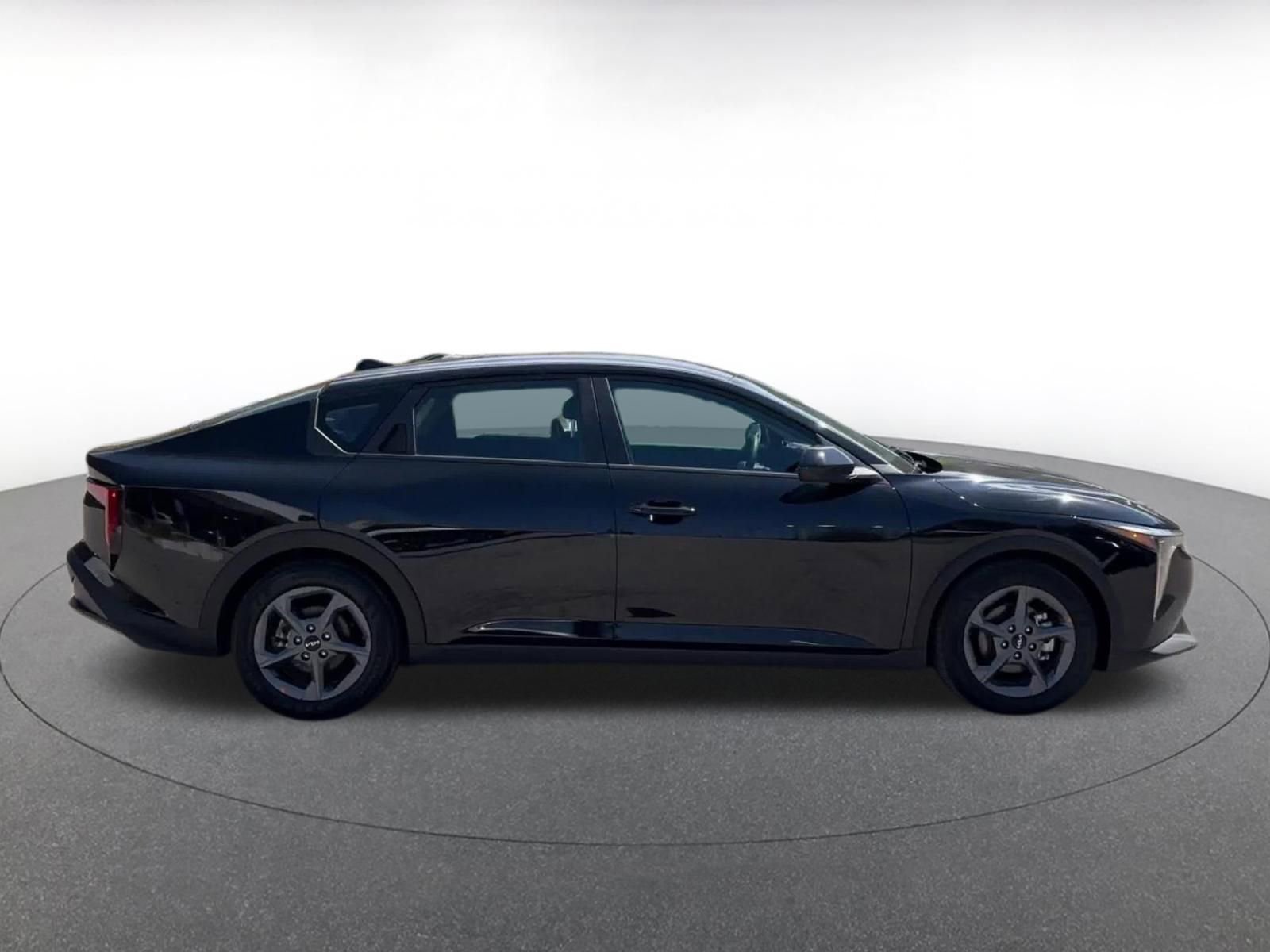 Thumbnail: 2025 Kia K4 - 16