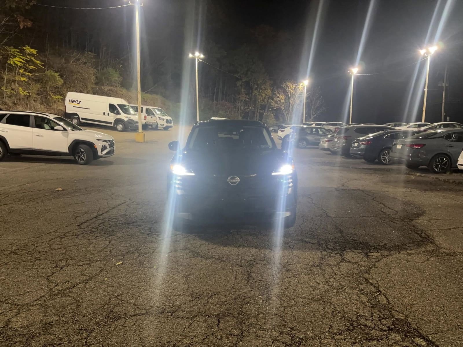 Thumbnail: 2025 Nissan Kicks - 16