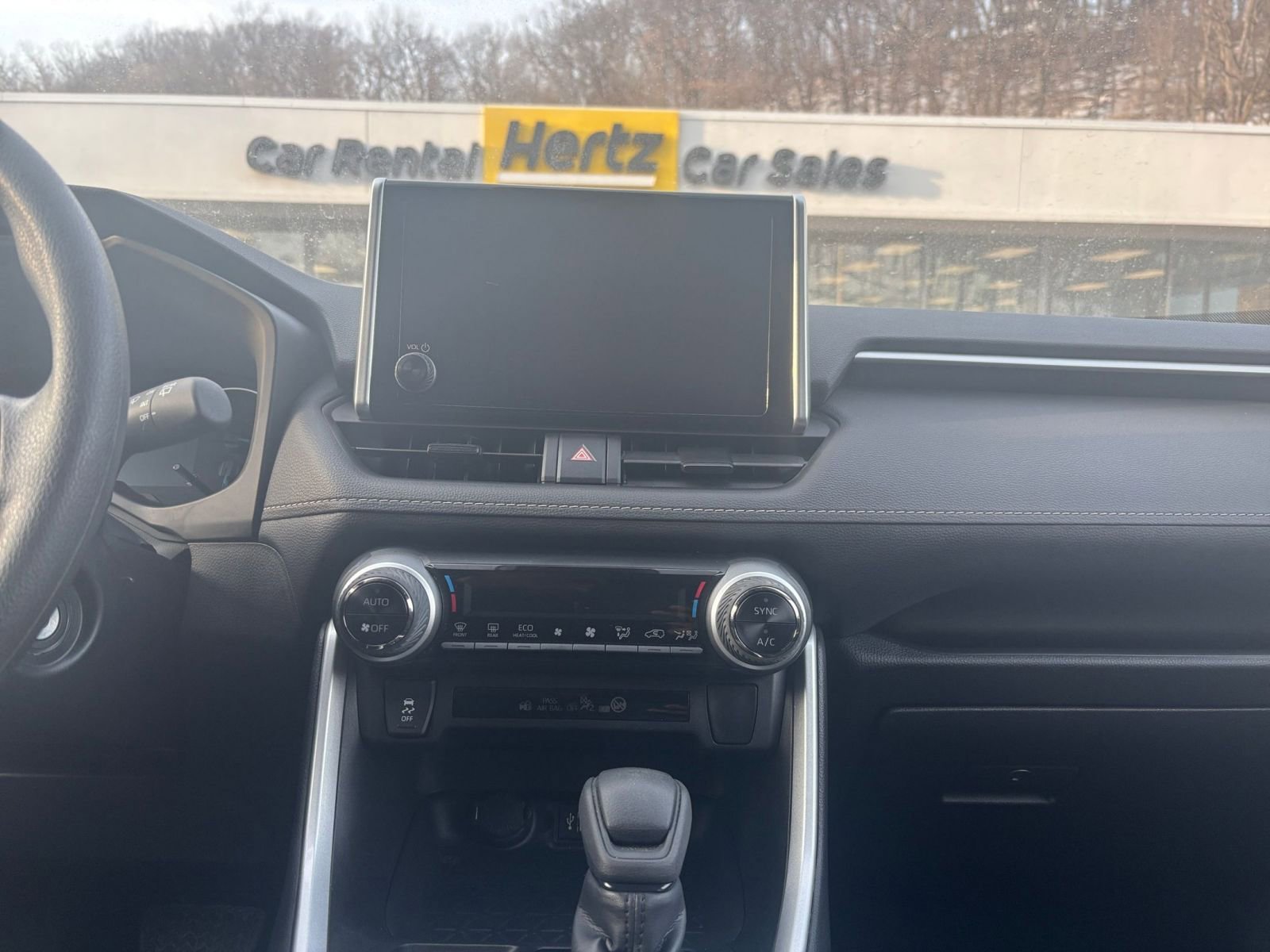 Thumbnail: 2025 Toyota RAV4 - 17