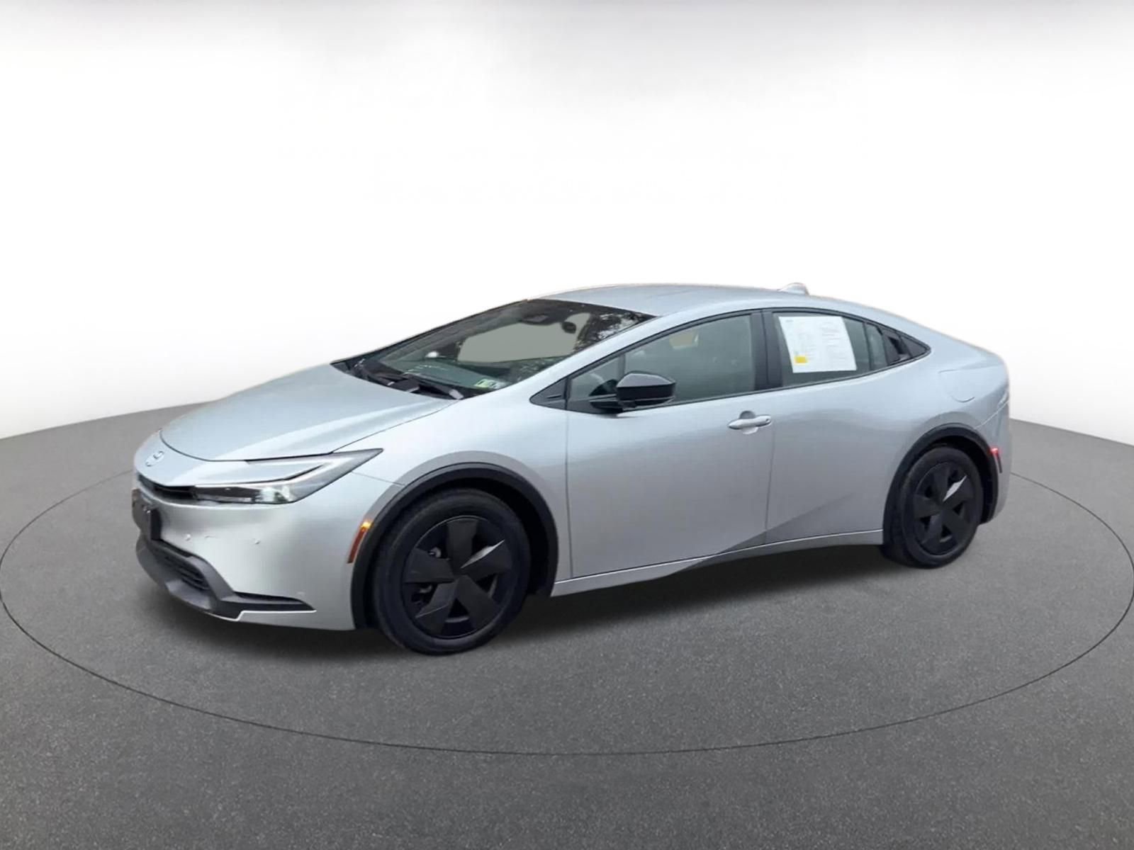 Thumbnail: 2025 Toyota Prius - 8