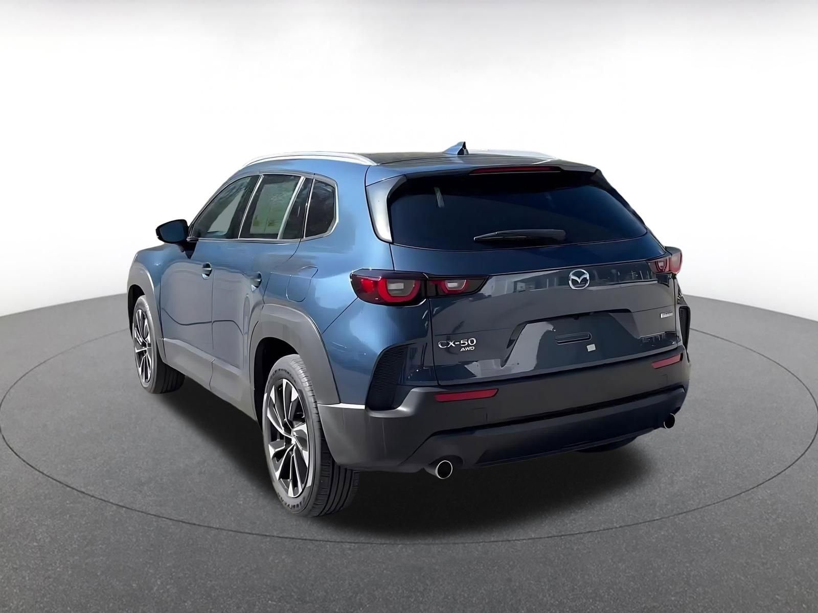 Thumbnail: 2025 Mazda CX-50 - 11