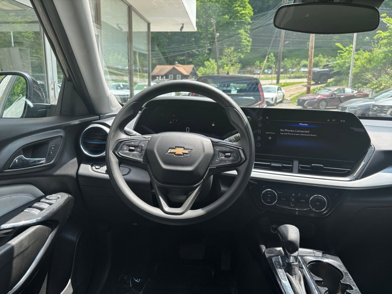 Thumbnail: 2025 Chevrolet Trax - 34