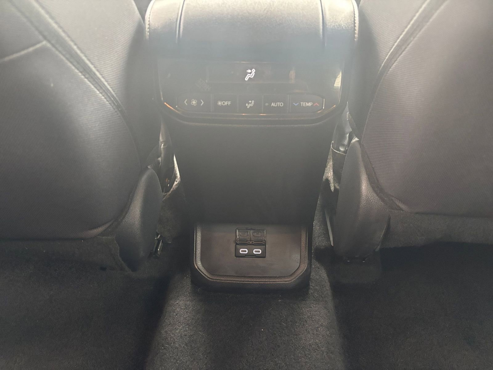 Thumbnail: 2025 Toyota Highlander - 24