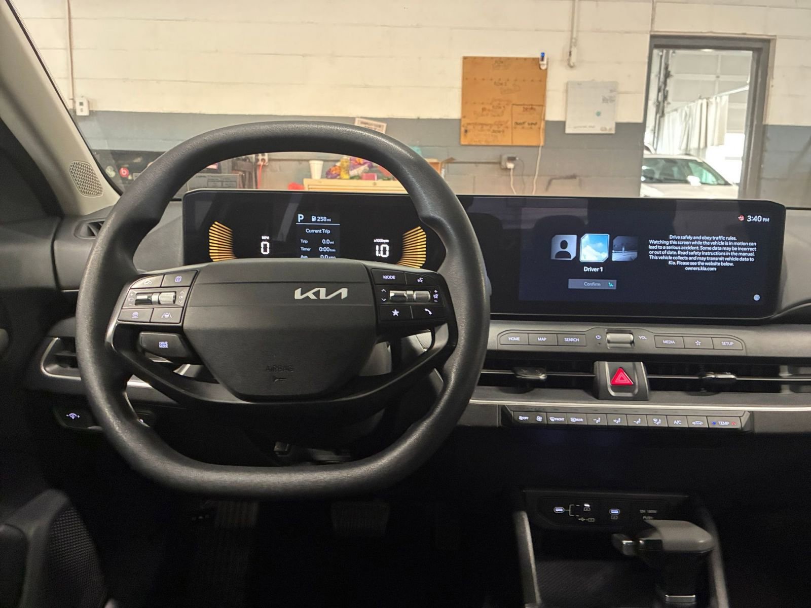 Thumbnail: 2025 Kia K4 - 34
