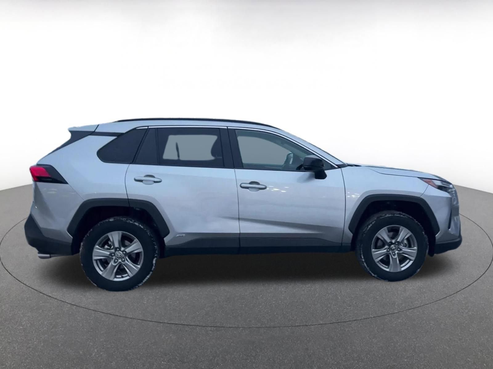 Thumbnail: 2025 Toyota RAV4 - 16