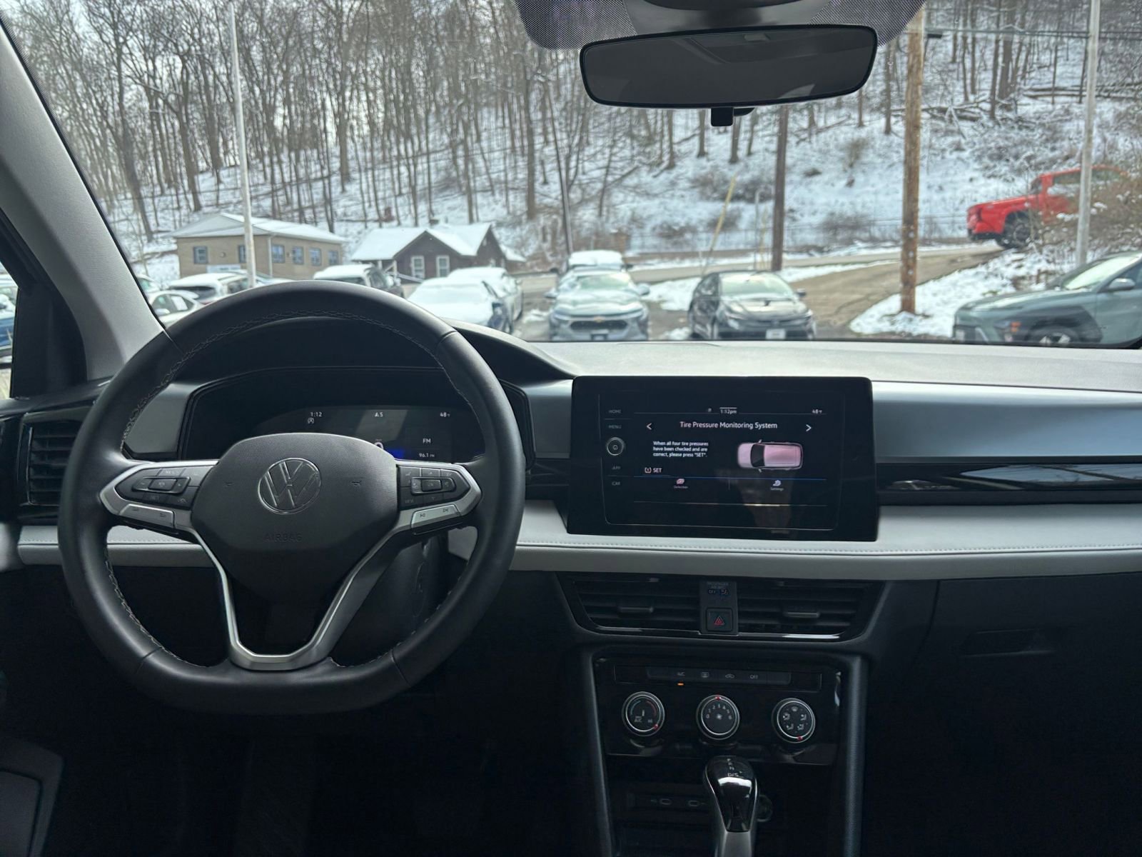 Thumbnail: 2025 Volkswagen Taos - 32