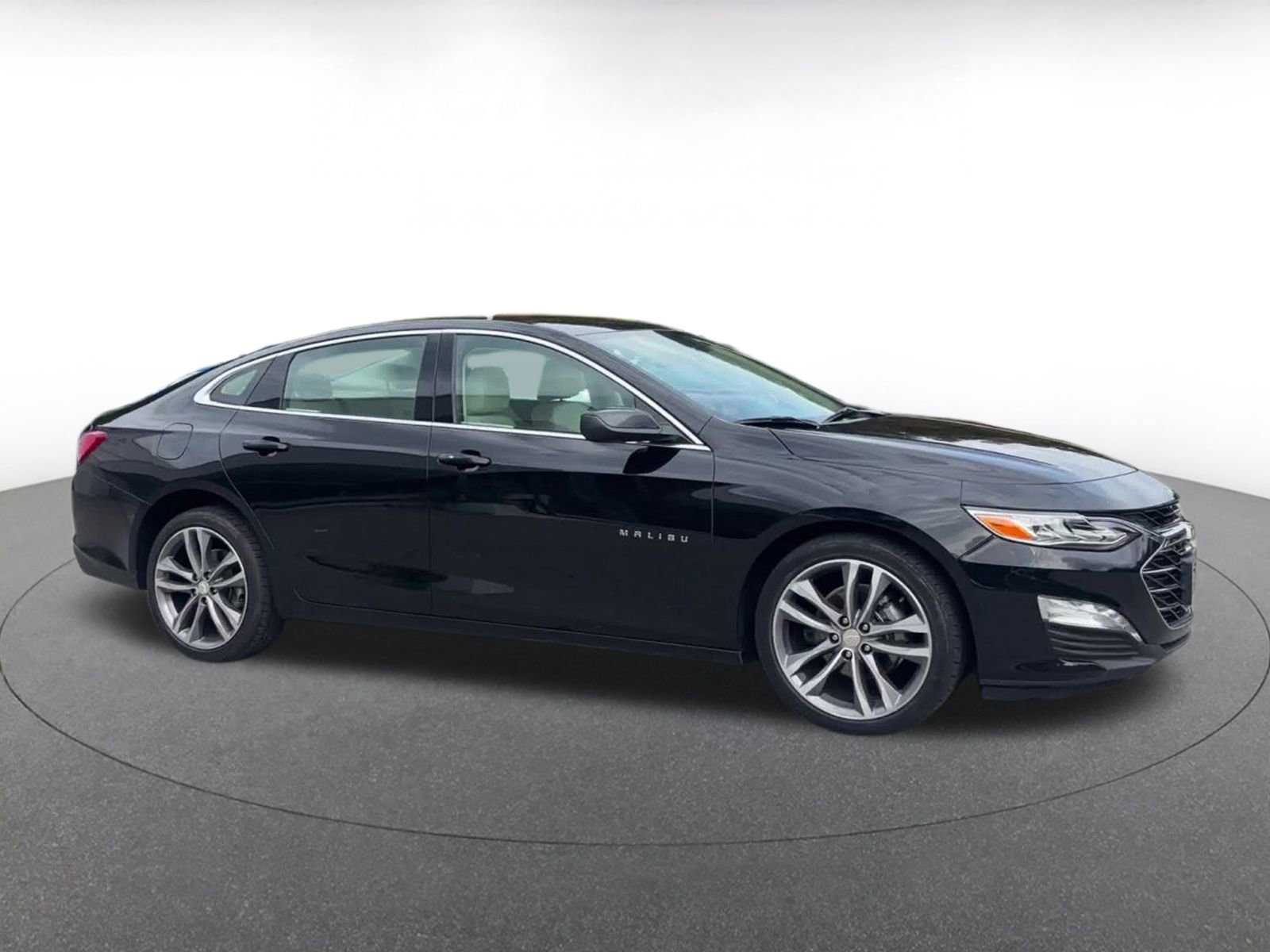 Thumbnail: 2024 Chevrolet Malibu - 2