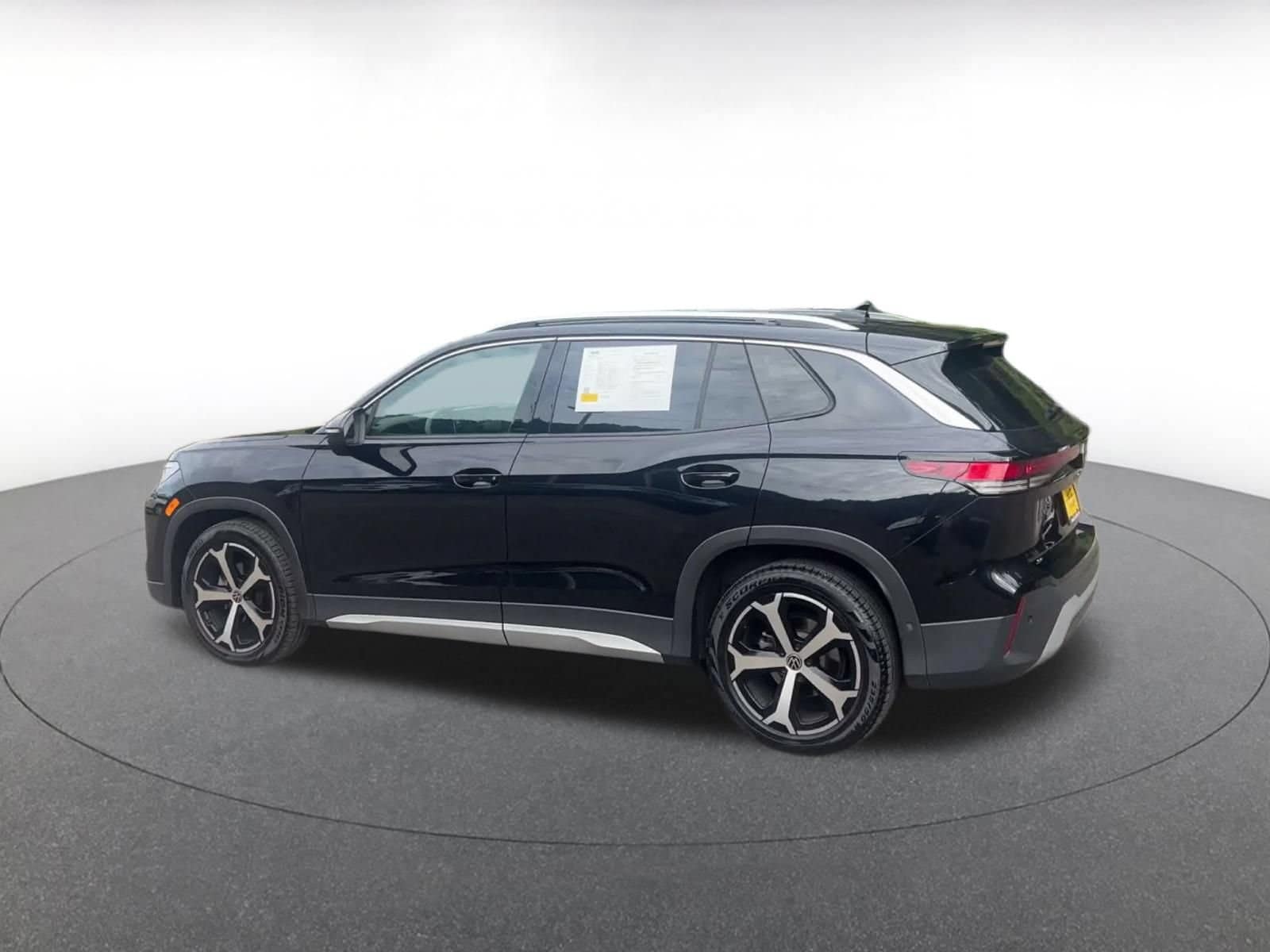 Thumbnail: 2026 Volkswagen Tiguan - 9