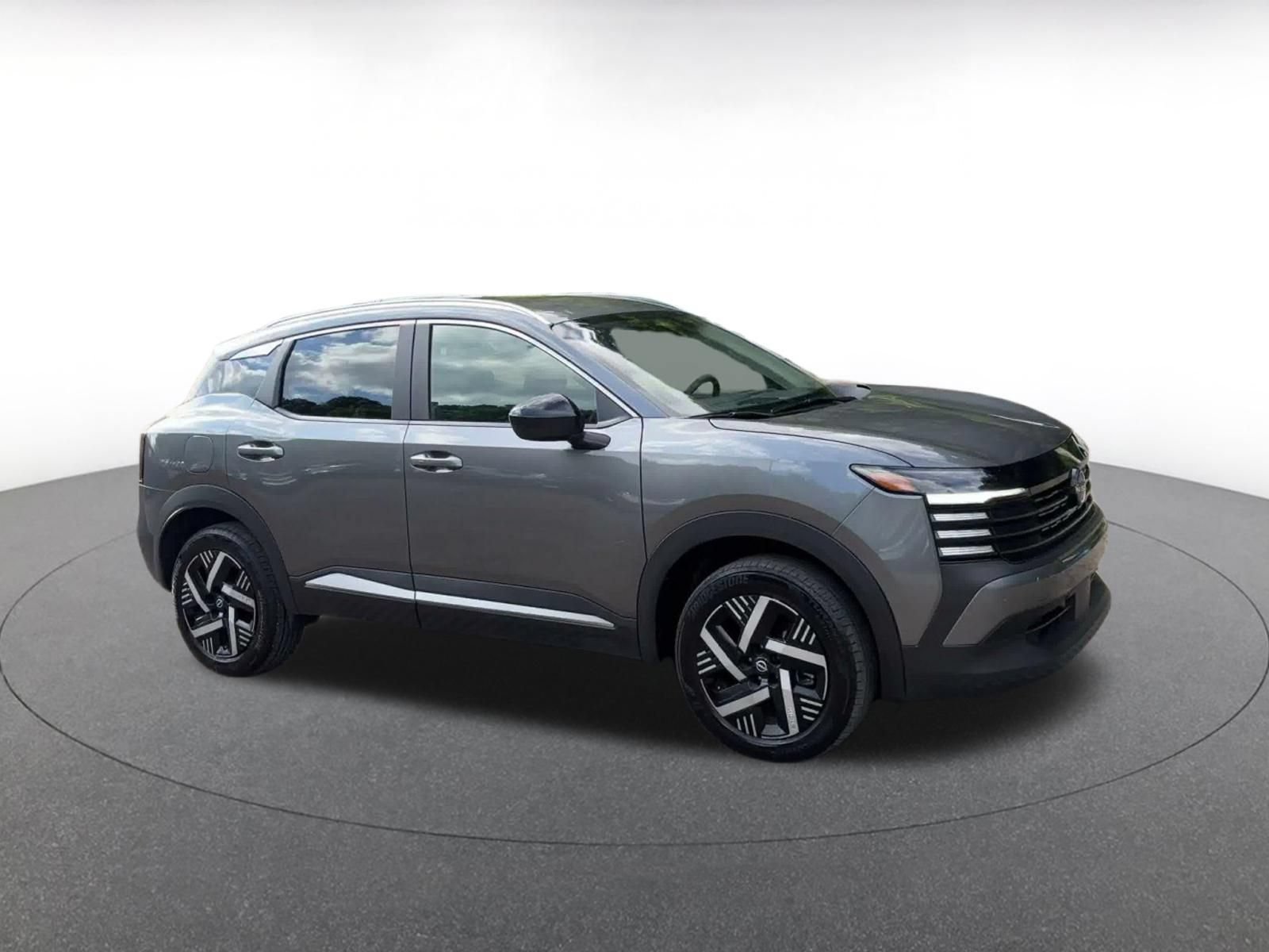 Thumbnail: 2026 Nissan Kicks - 2