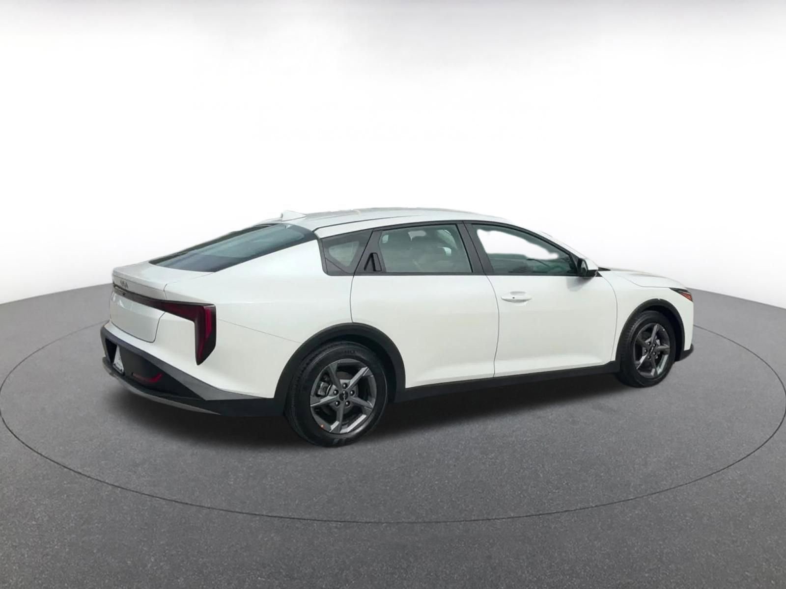 Thumbnail: 2025 Kia K4 - 15