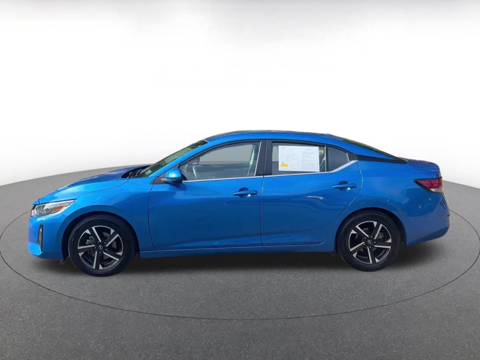 Thumbnail: 2025 Nissan Sentra - 9