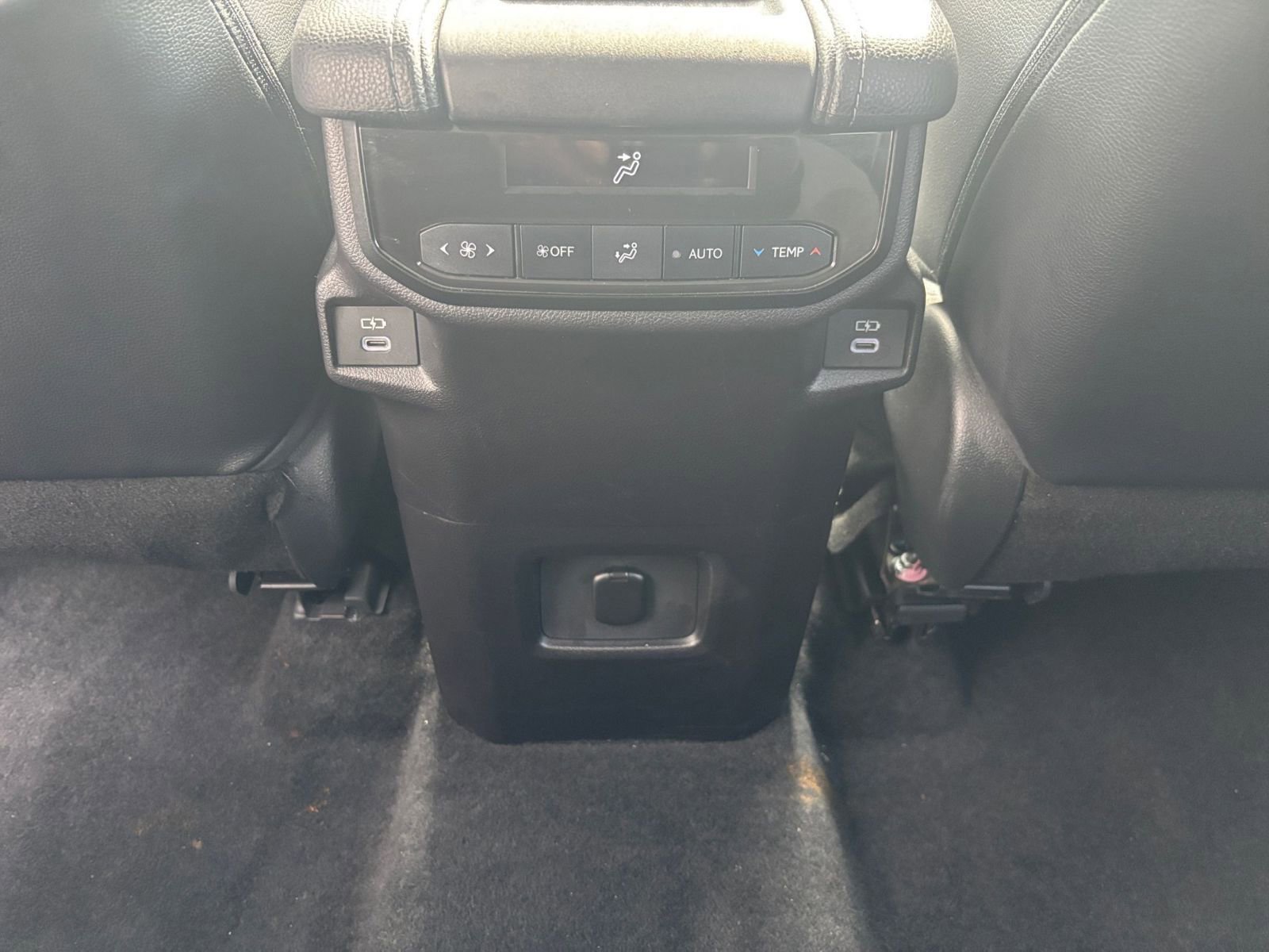 Thumbnail: 2025 Toyota Grand Highlander - 24