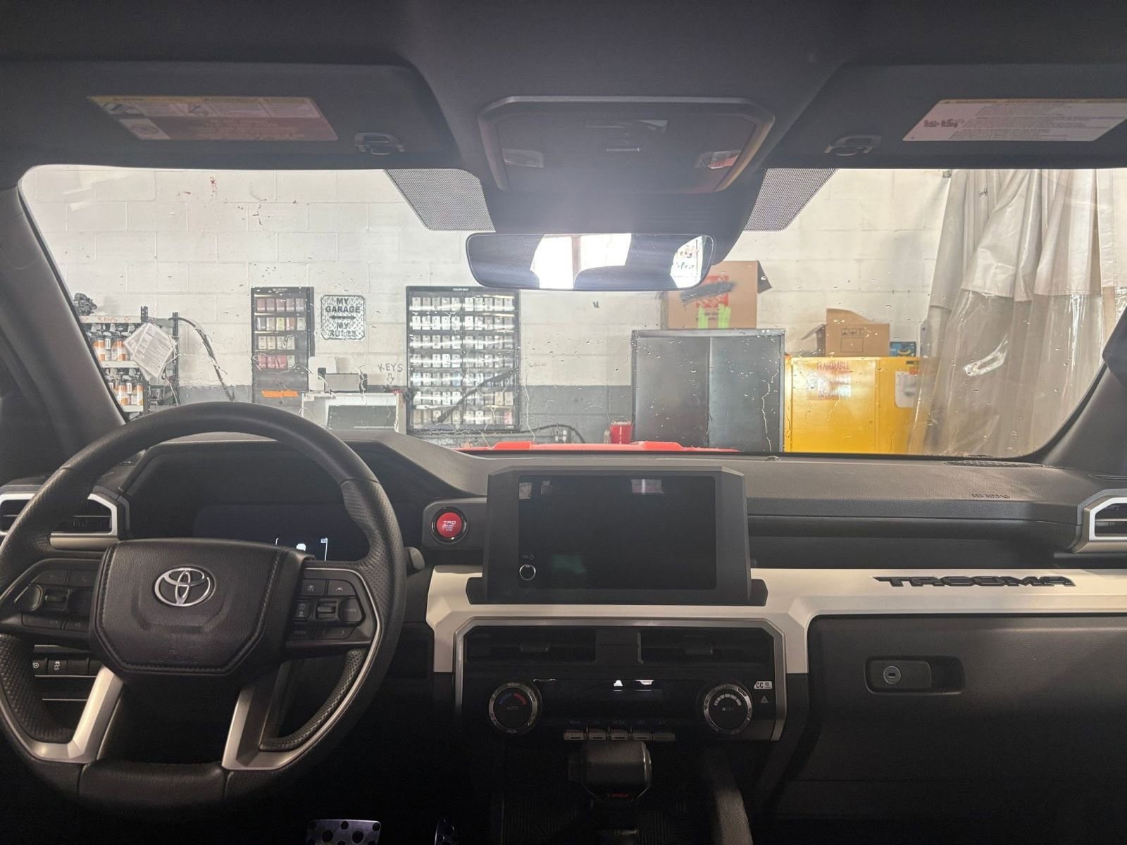 Thumbnail: 2024 Toyota Tacoma - 33