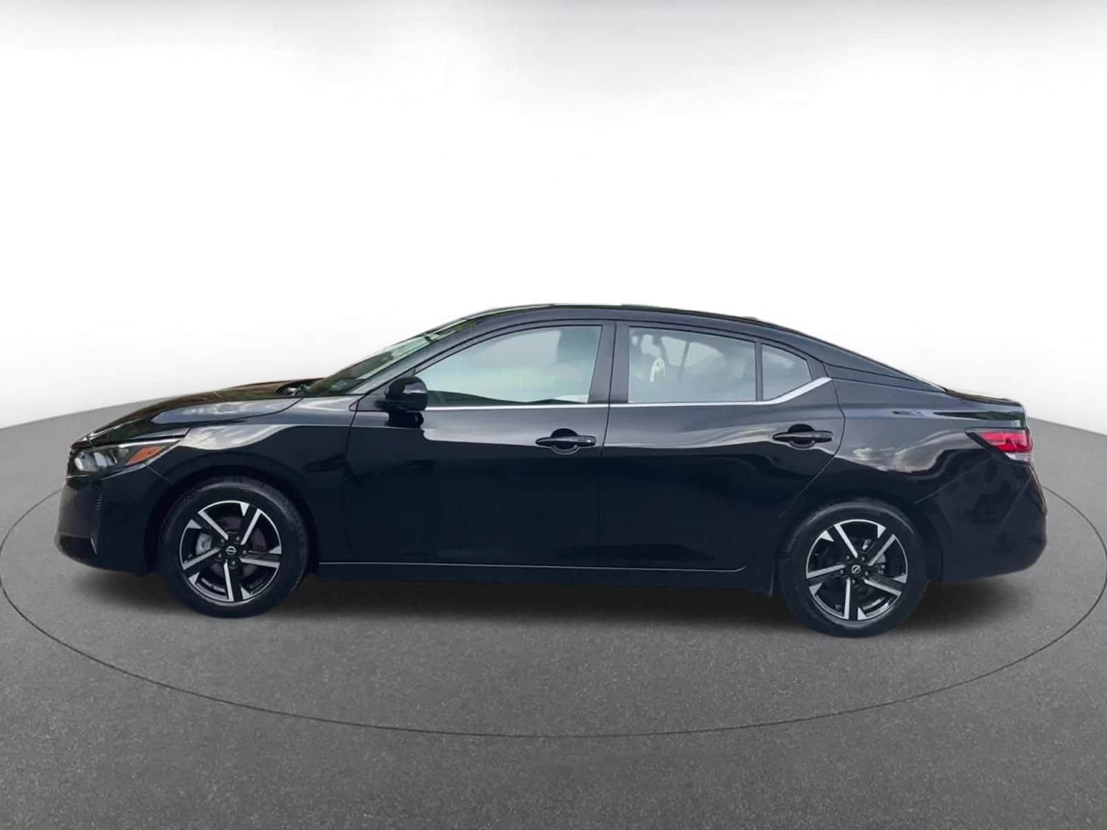 Thumbnail: 2024 Nissan Sentra - 9