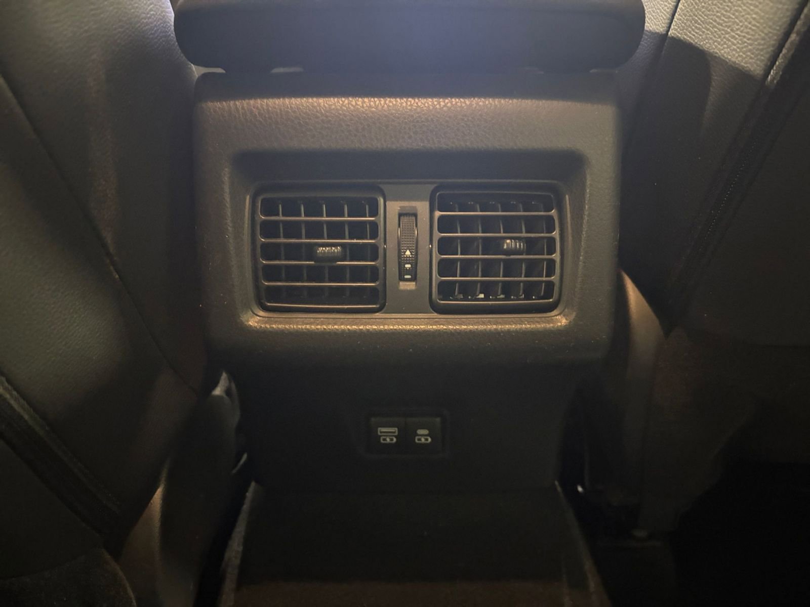 Thumbnail: 2025 Toyota Camry - 27