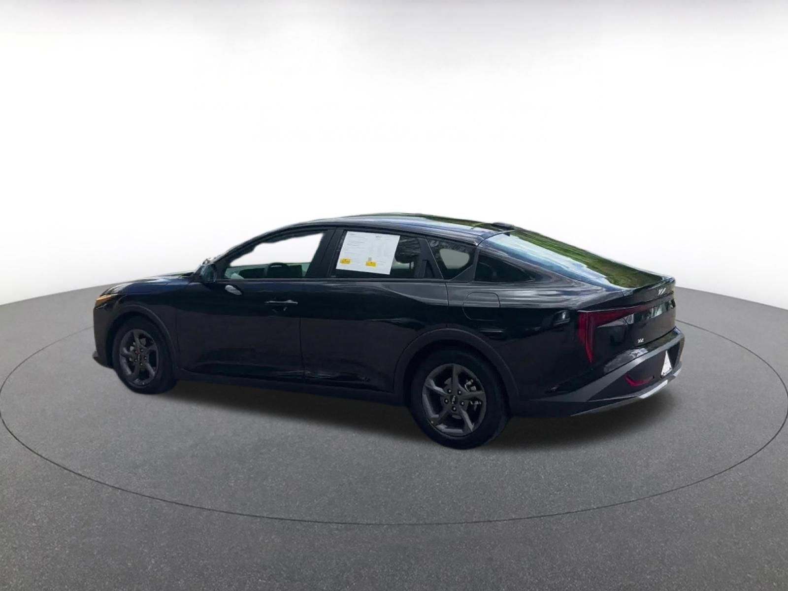 Thumbnail: 2025 Kia K4 - 10