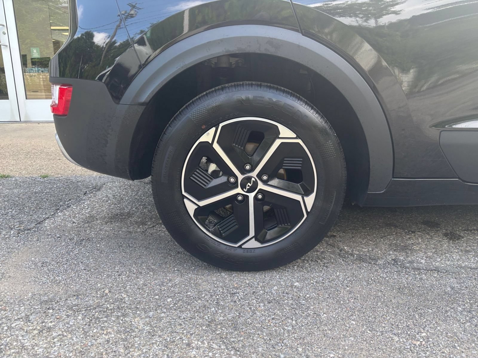 Thumbnail: 2026 Kia Niro - 28