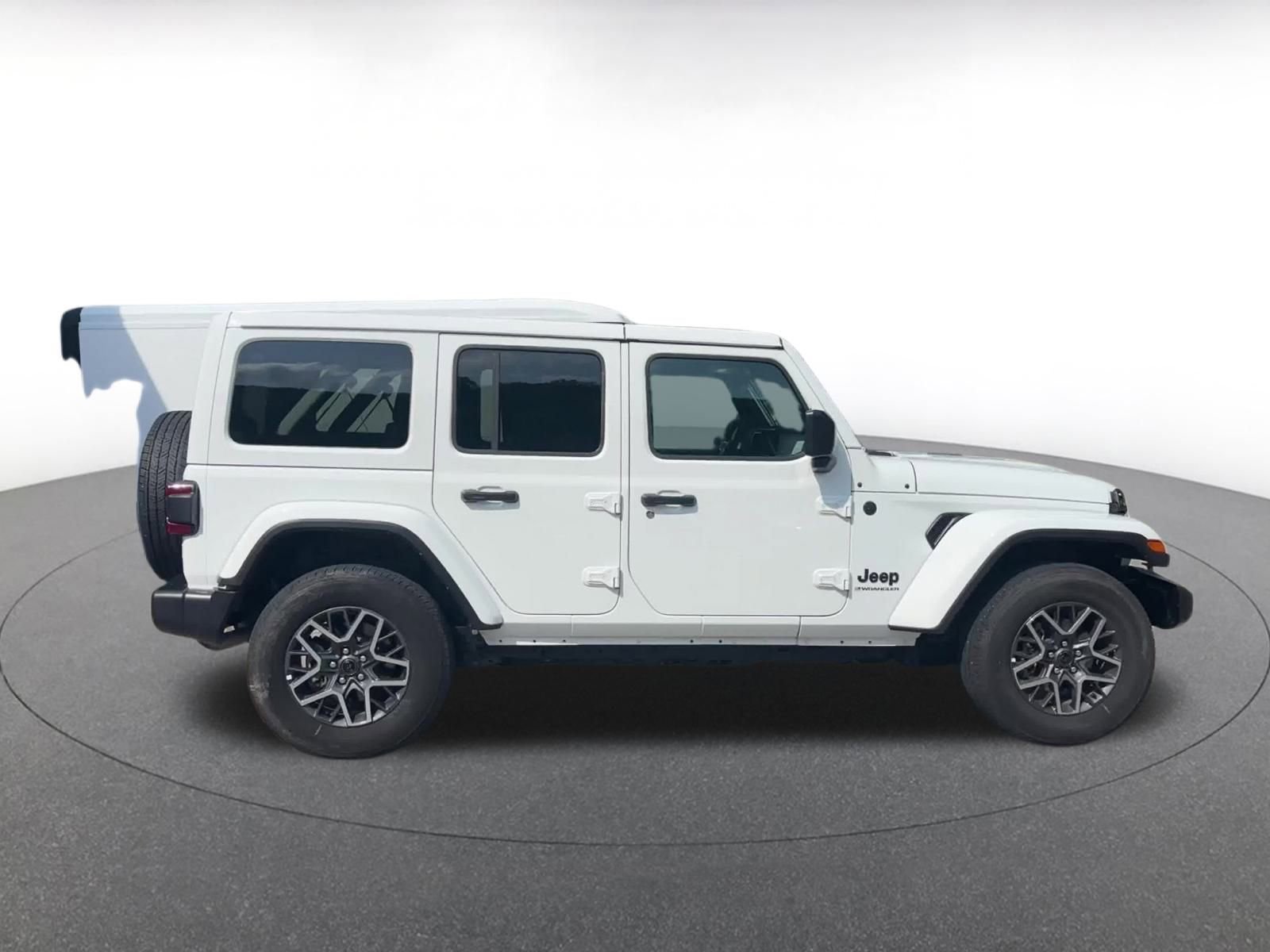 Thumbnail: 2025 Jeep Wrangler - 16