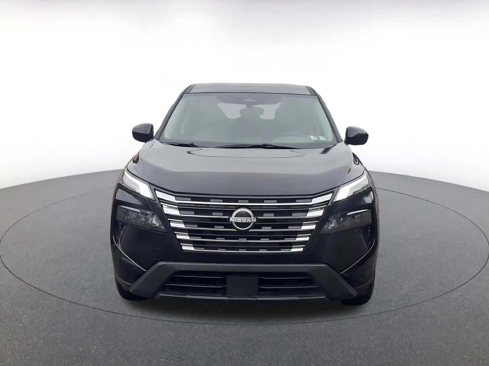 Thumbnail: 2025 Nissan Rogue - 4