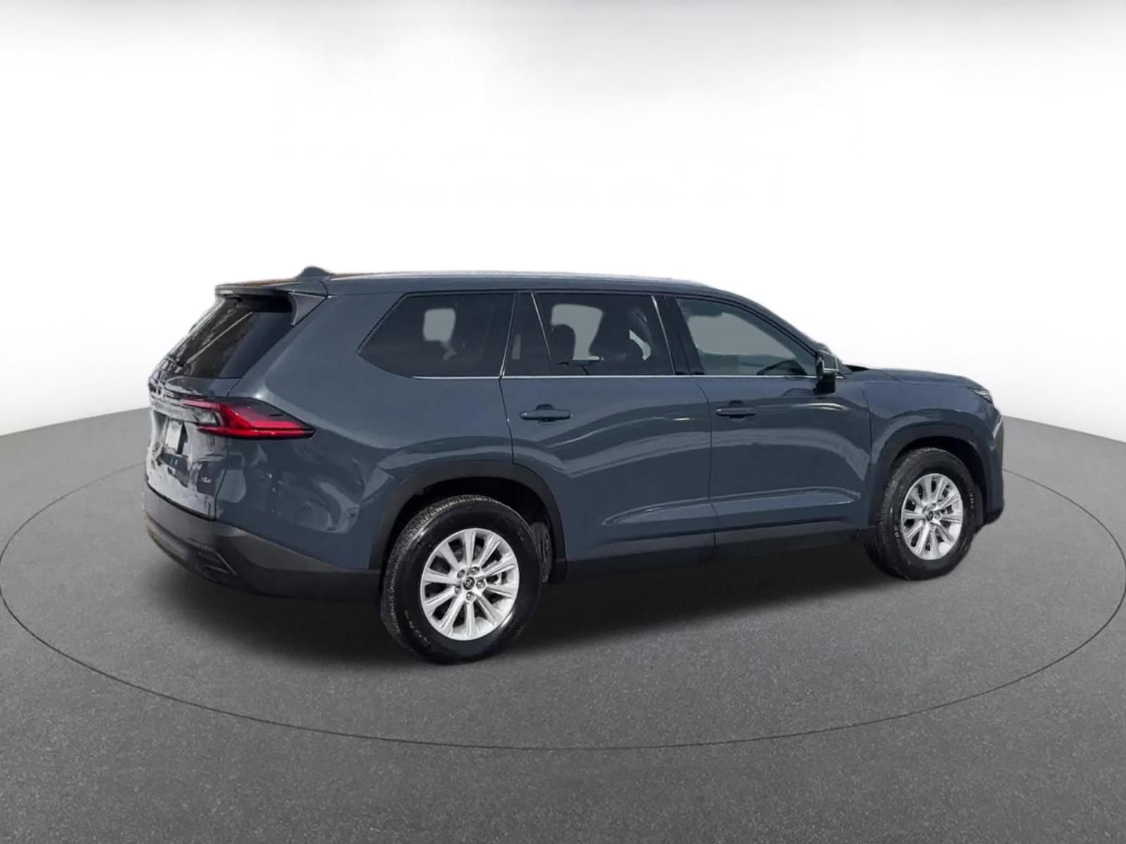 Thumbnail: 2025 Toyota Grand Highlander - 15