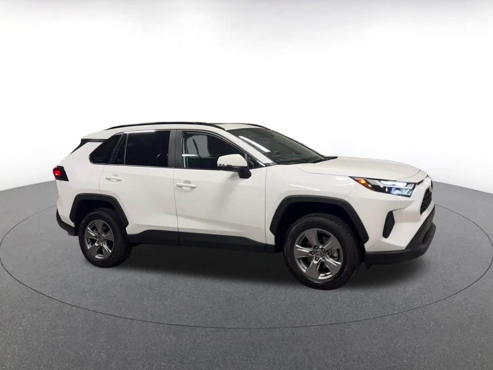 Thumbnail: 2025 Toyota RAV4 - 2