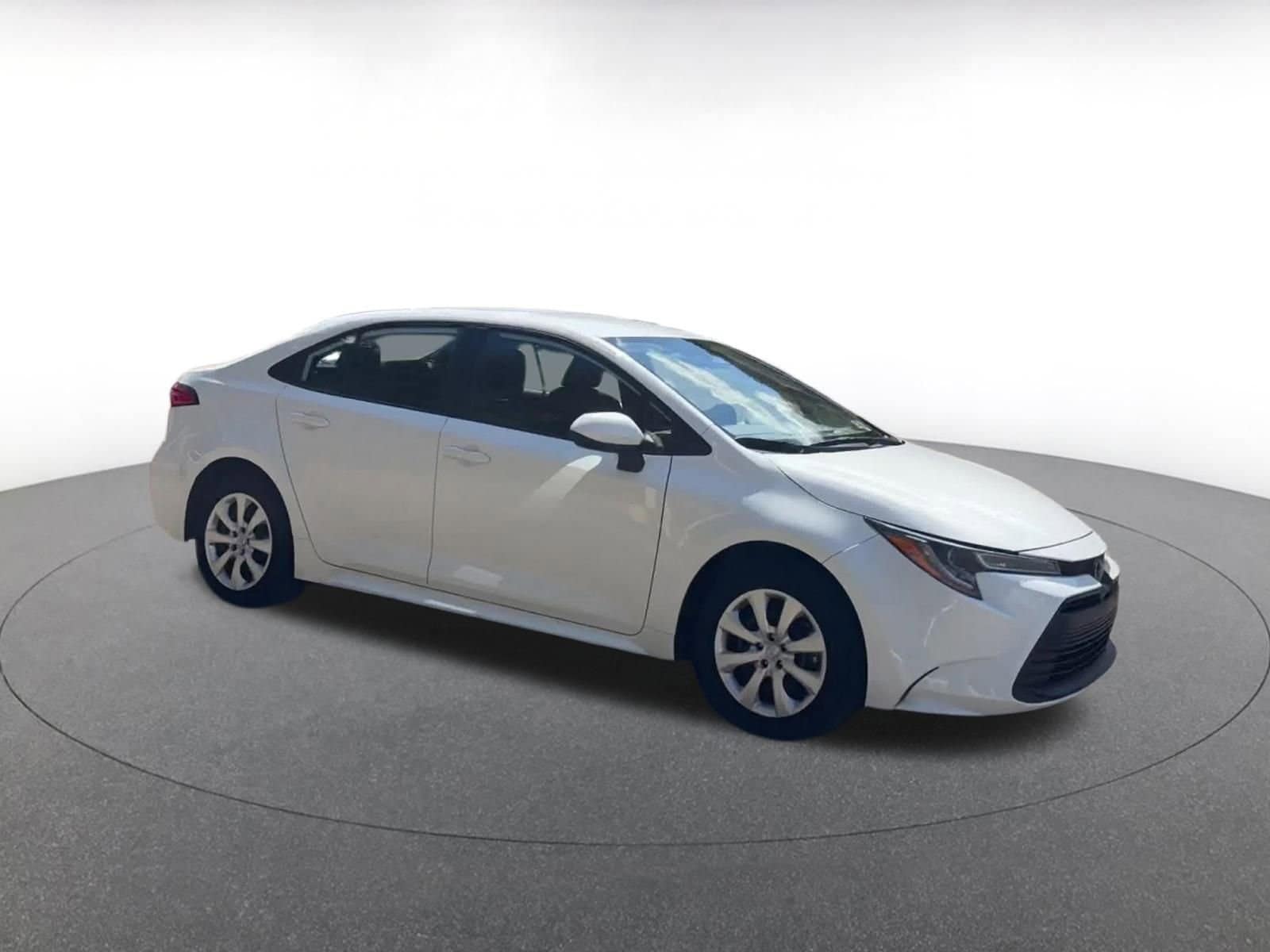 Thumbnail: 2024 Toyota Corolla - 2