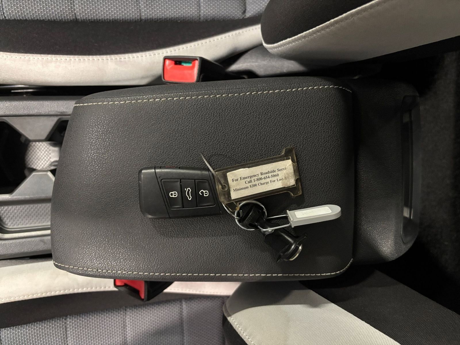 Thumbnail: 2025 Volkswagen Taos - 21