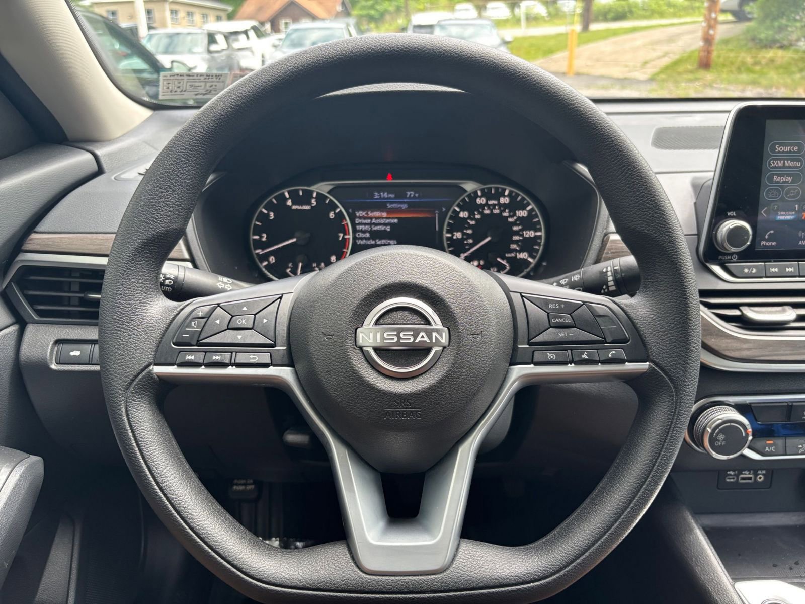 Thumbnail: 2025 Nissan Altima - 29