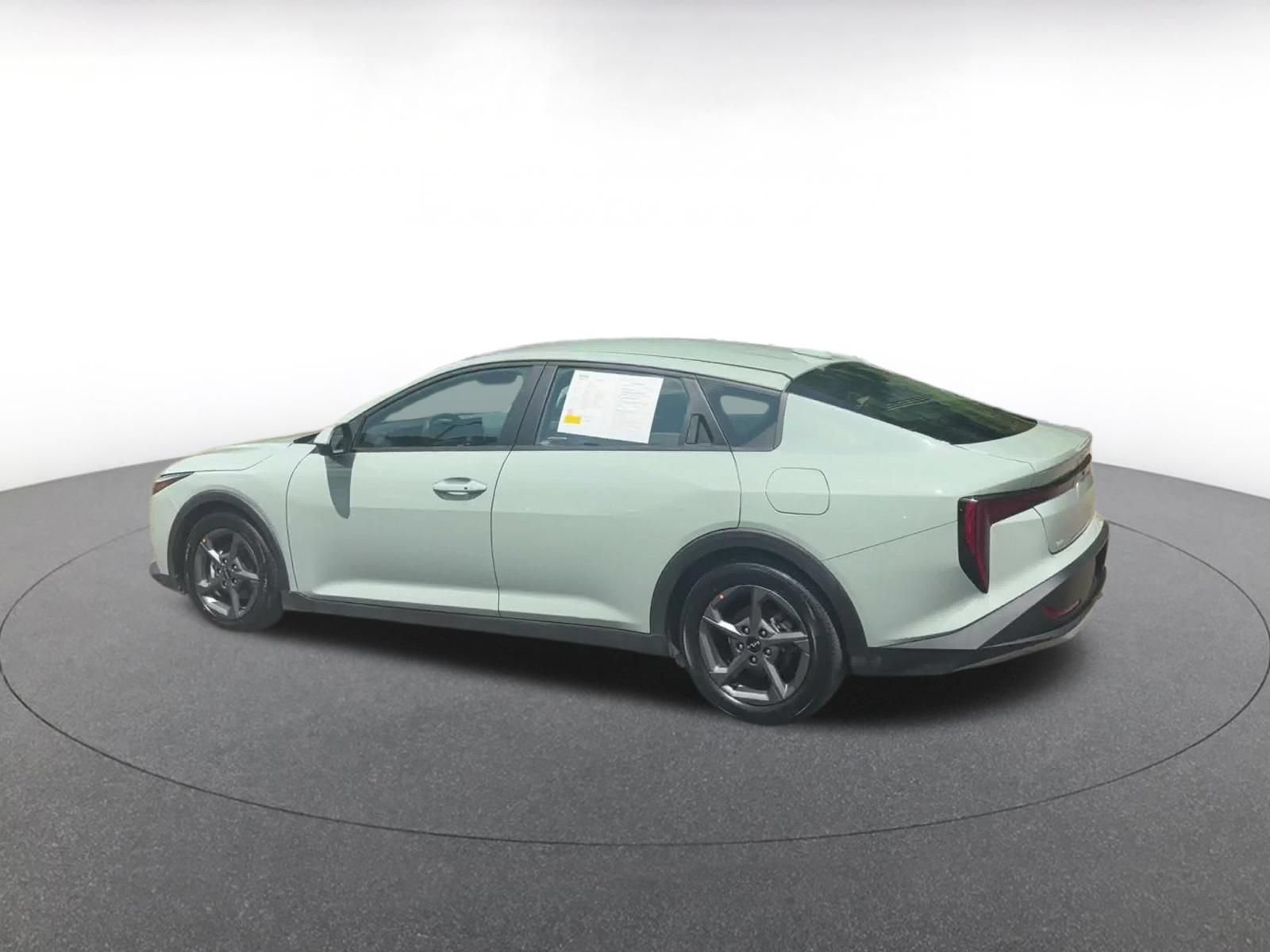 Thumbnail: 2025 Kia K4 - 9