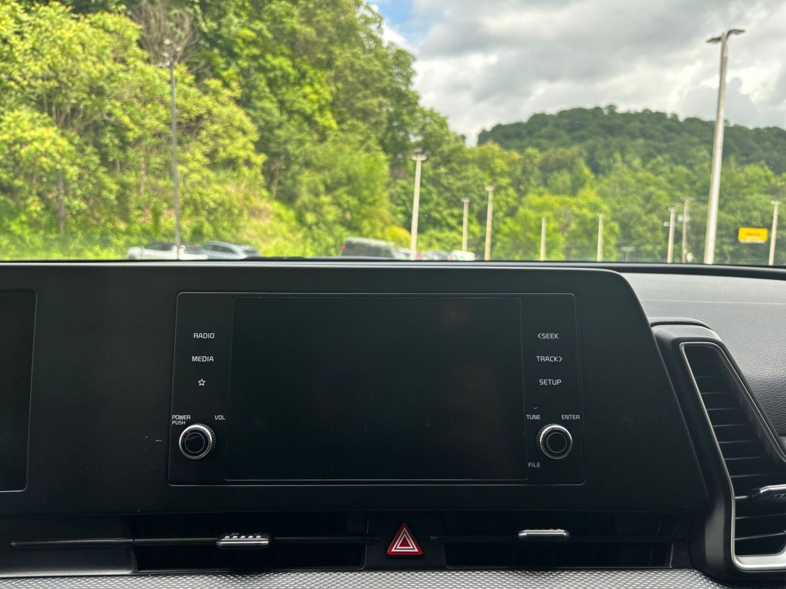 Thumbnail: 2023 Kia Sportage - 21