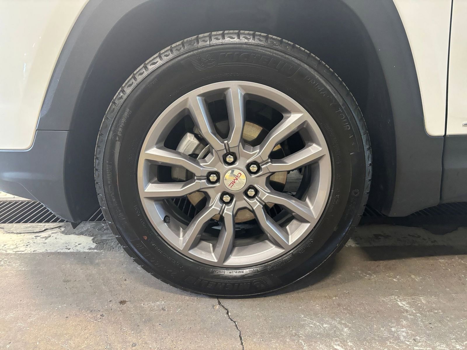 Thumbnail: 2024 GMC Terrain - 31