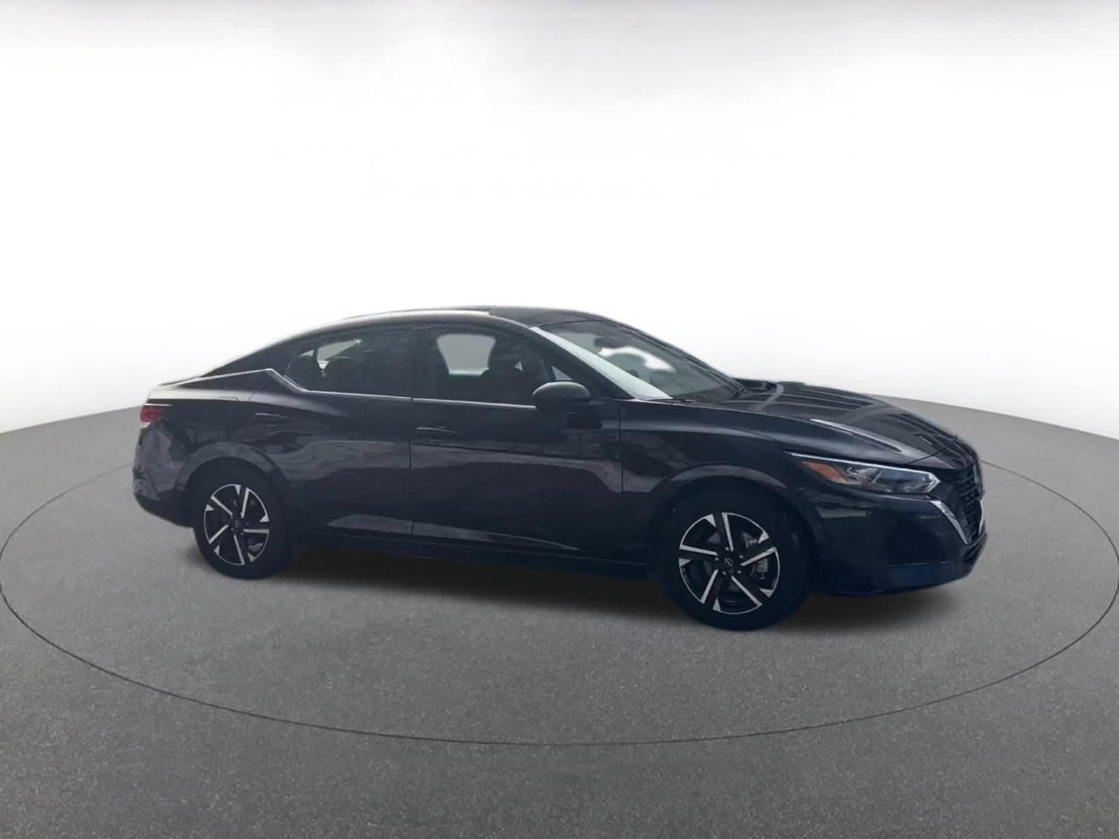 Thumbnail: 2025 Nissan Sentra - 2