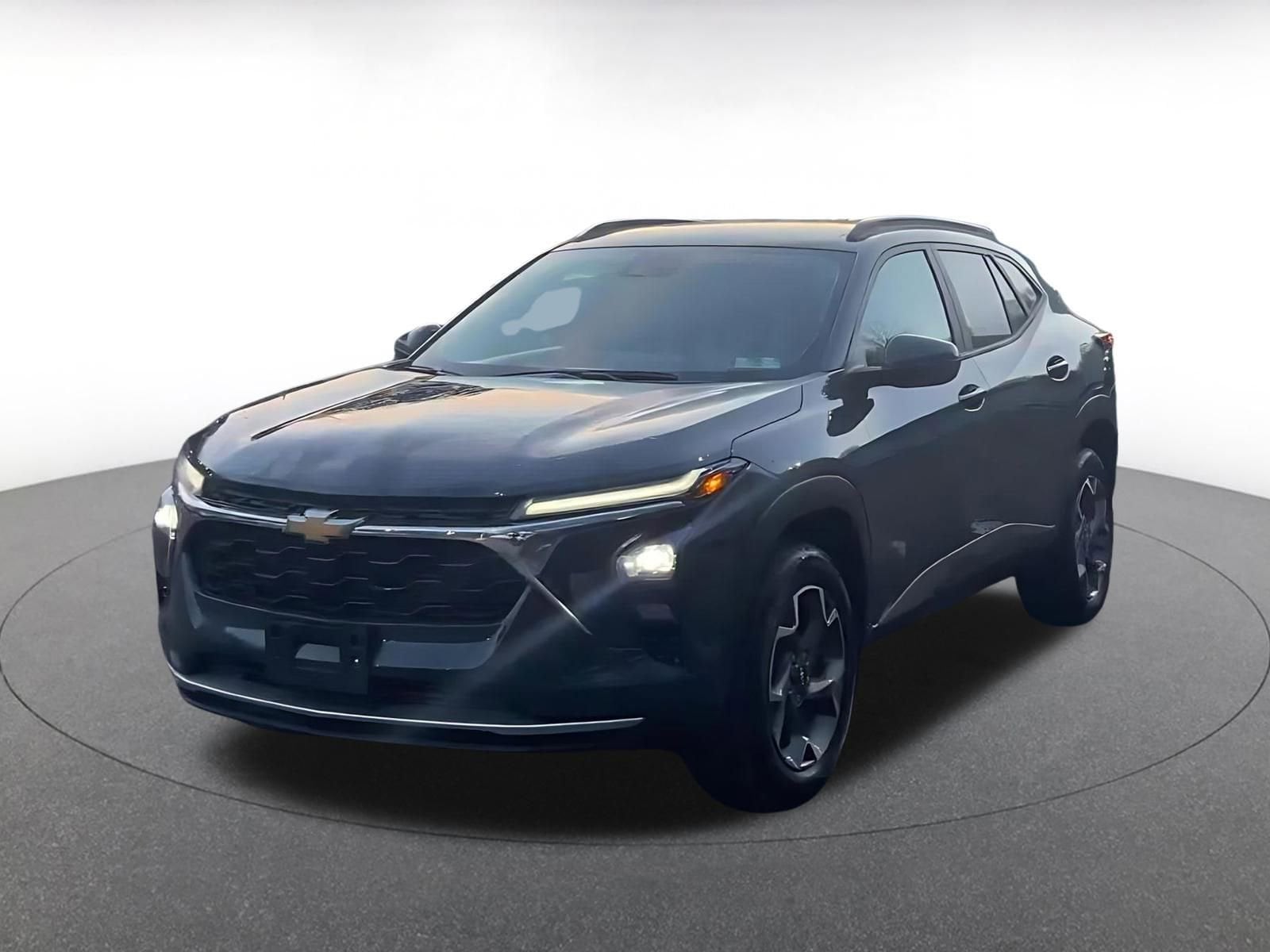 Thumbnail: 2025 Chevrolet Trax - 7