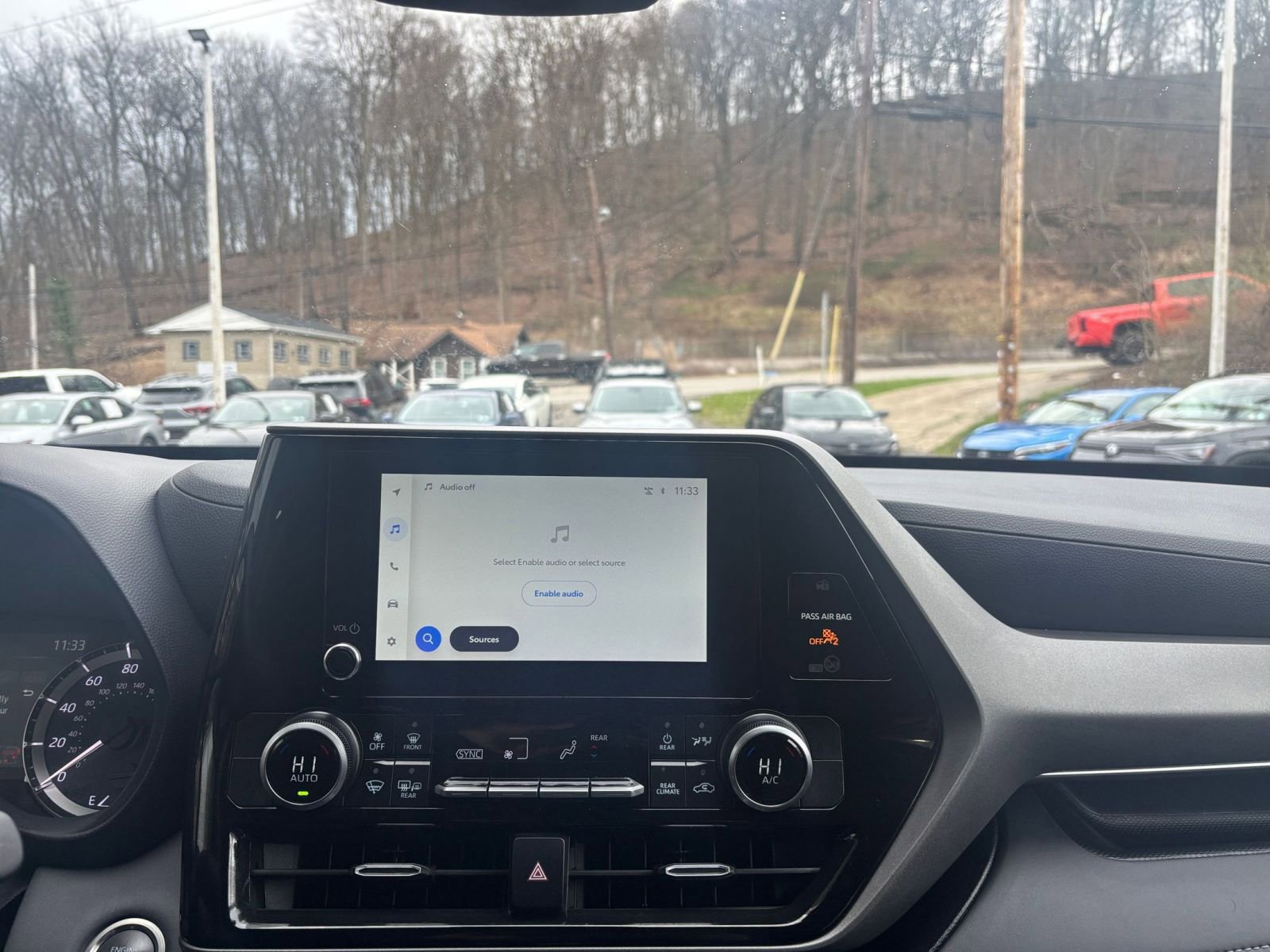 Thumbnail: 2025 Toyota Highlander - 20