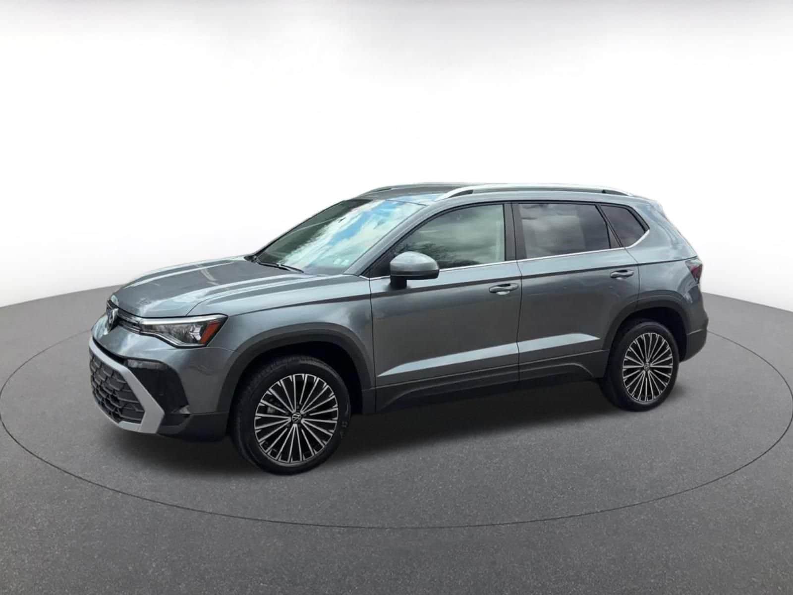Thumbnail: 2025 Volkswagen Taos - 6