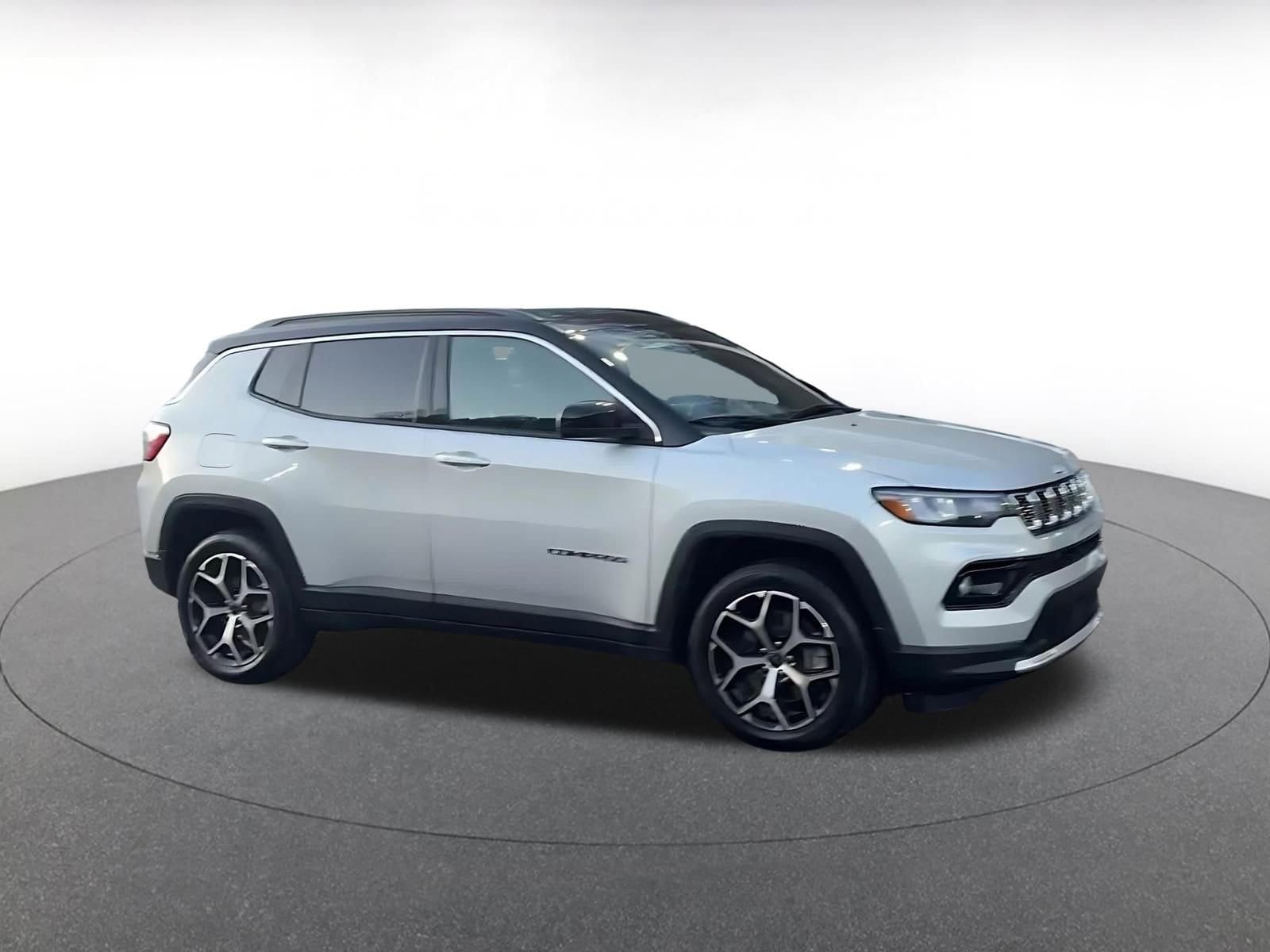 Thumbnail: 2025 Jeep Compass - 2