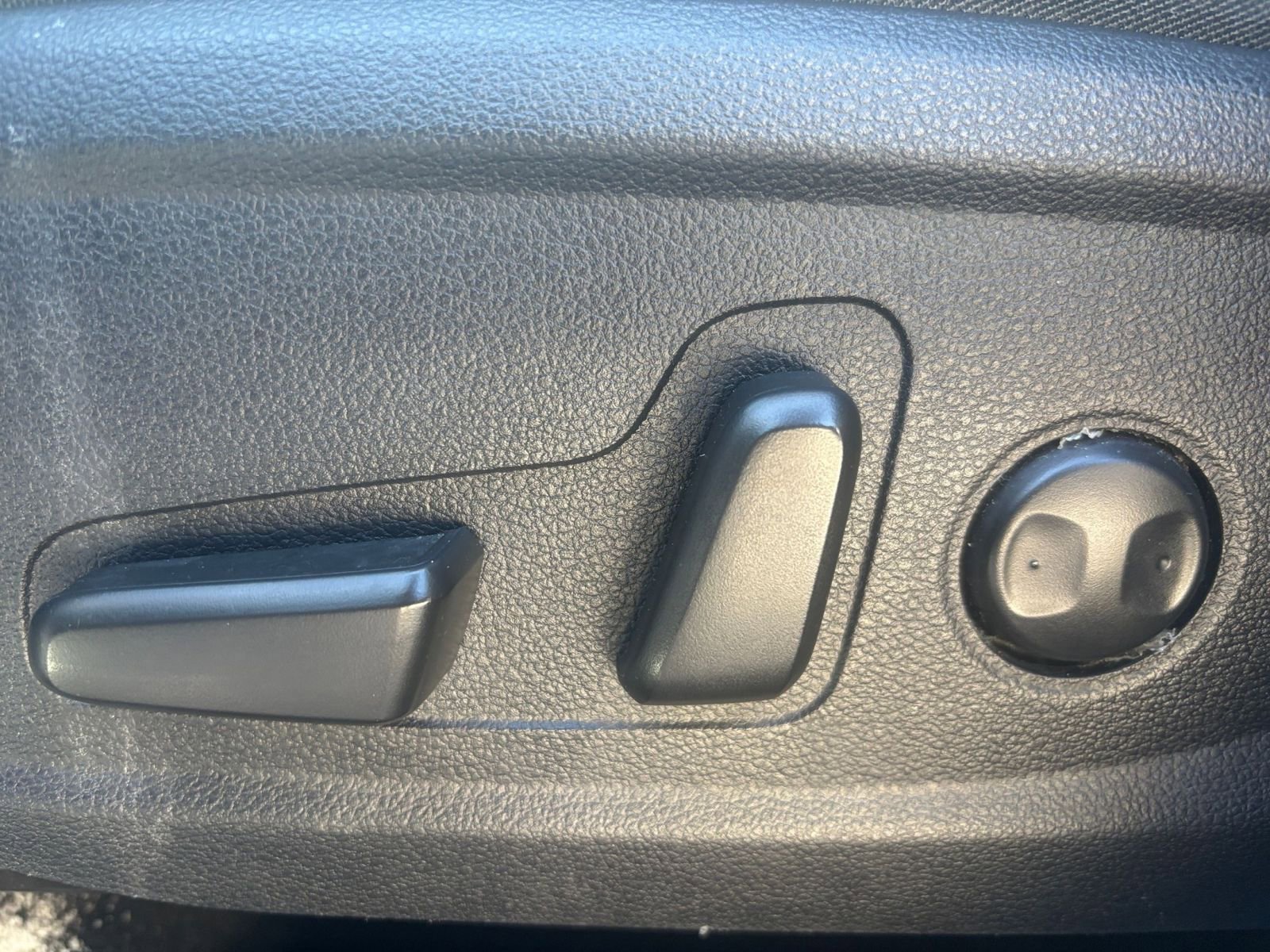 Thumbnail: 2023 Hyundai Santa Fe - 22